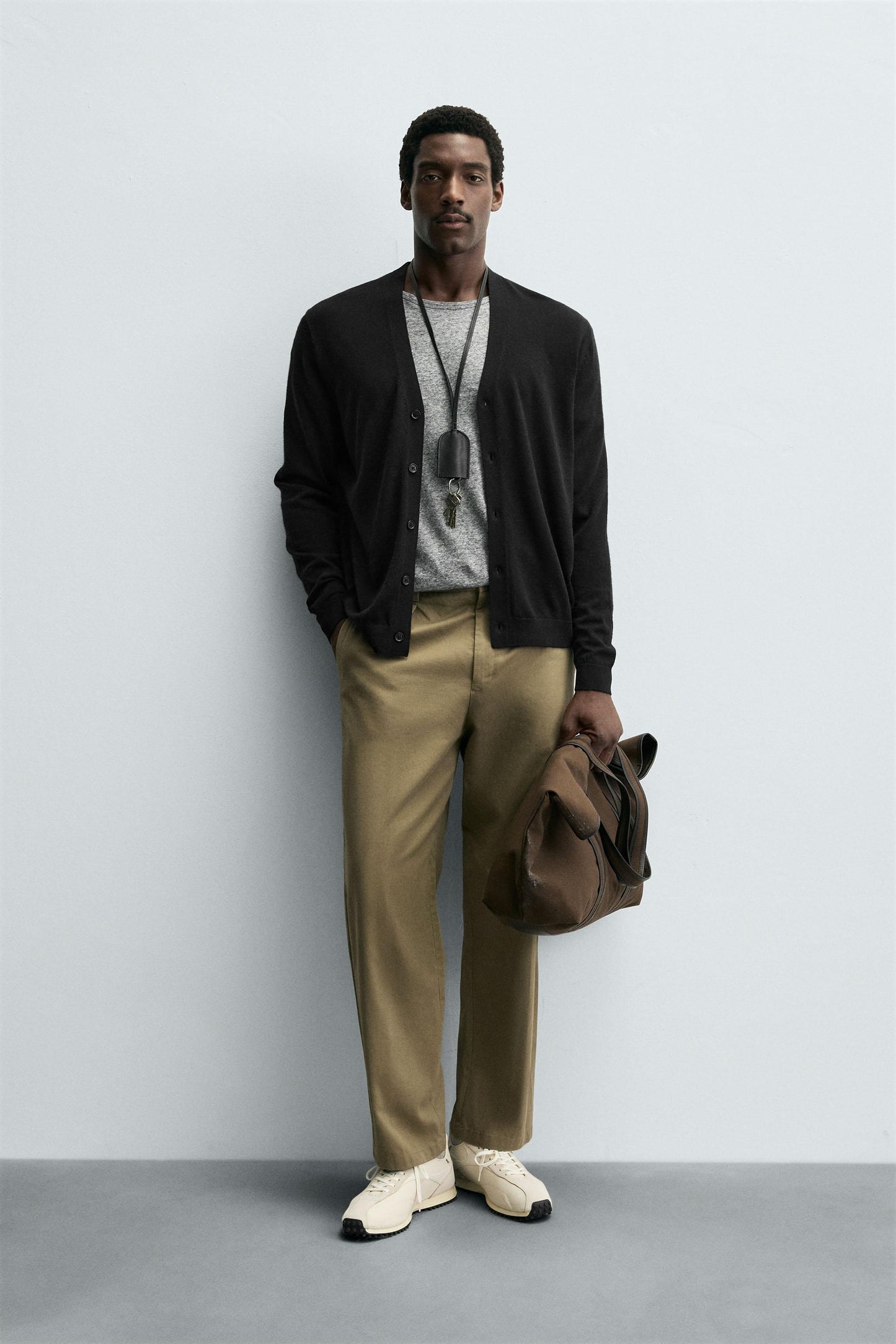 100% WOOL CARDIGAN