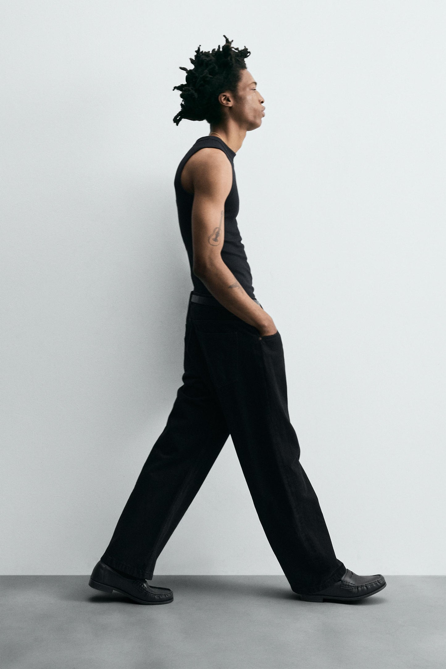 BAGGY FIT JEANS