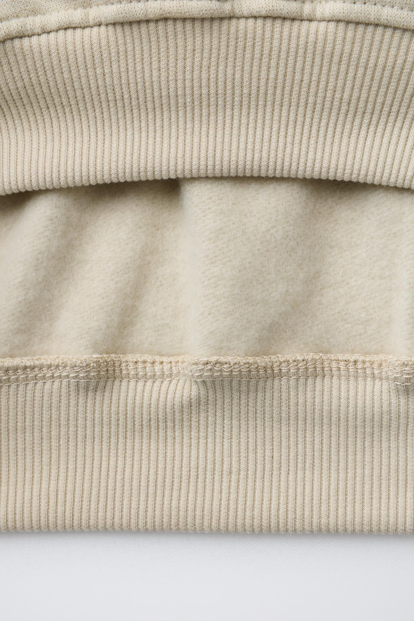 FLOCKED LOGO SWEATSHIRT