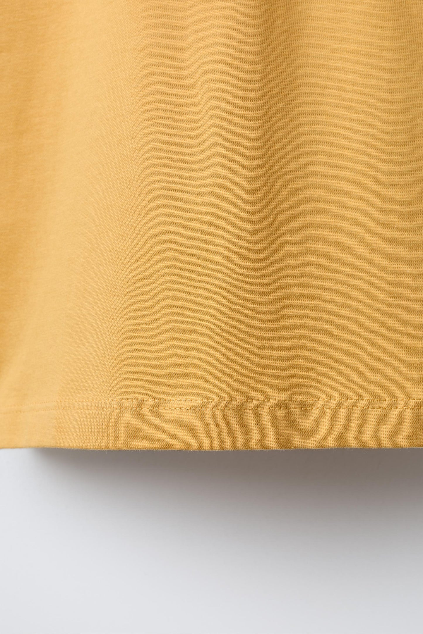 ANIMAL EMBROIDERY T-SHIRT