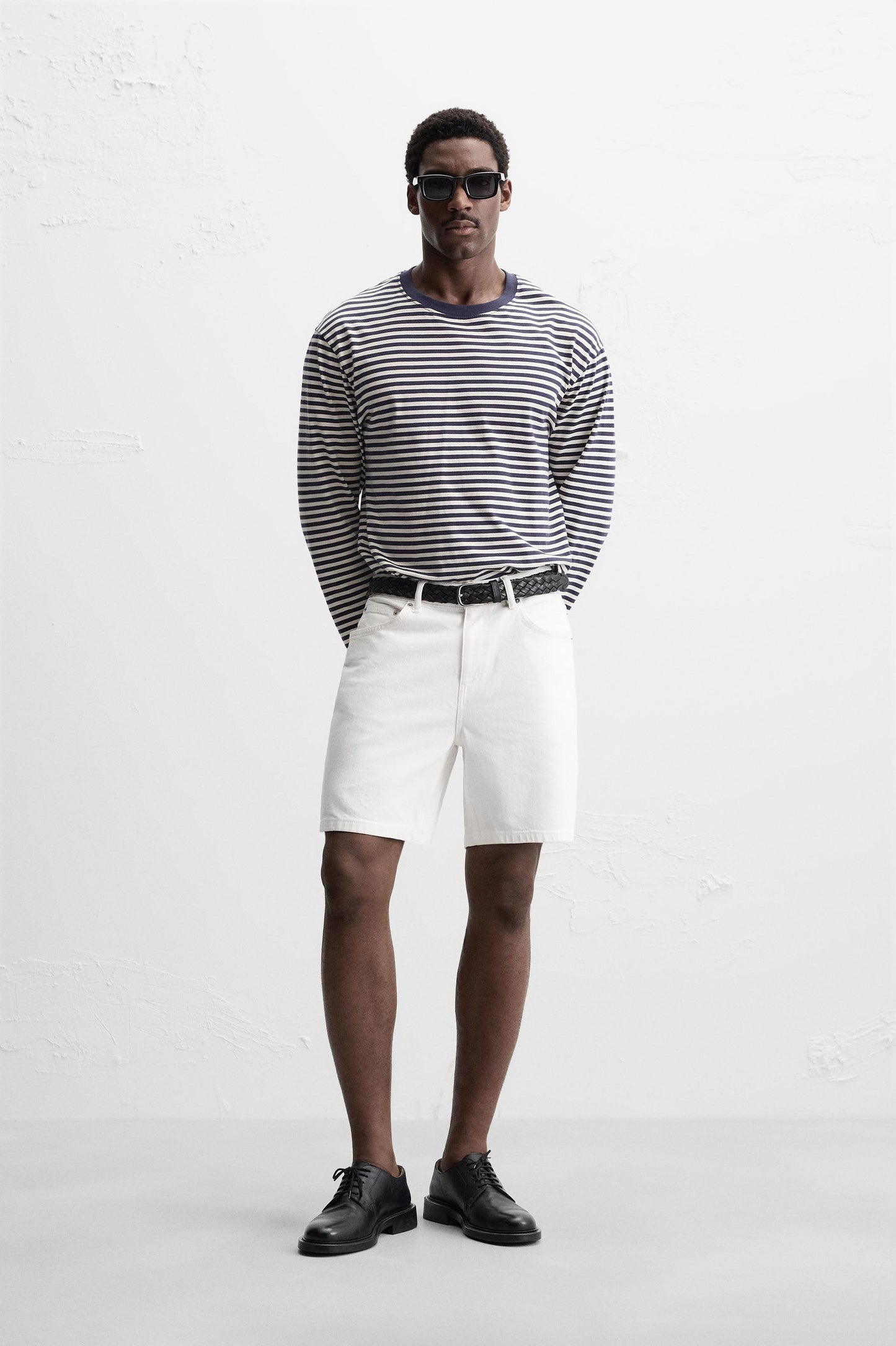 REGULAR FIT DENIM SHORTS