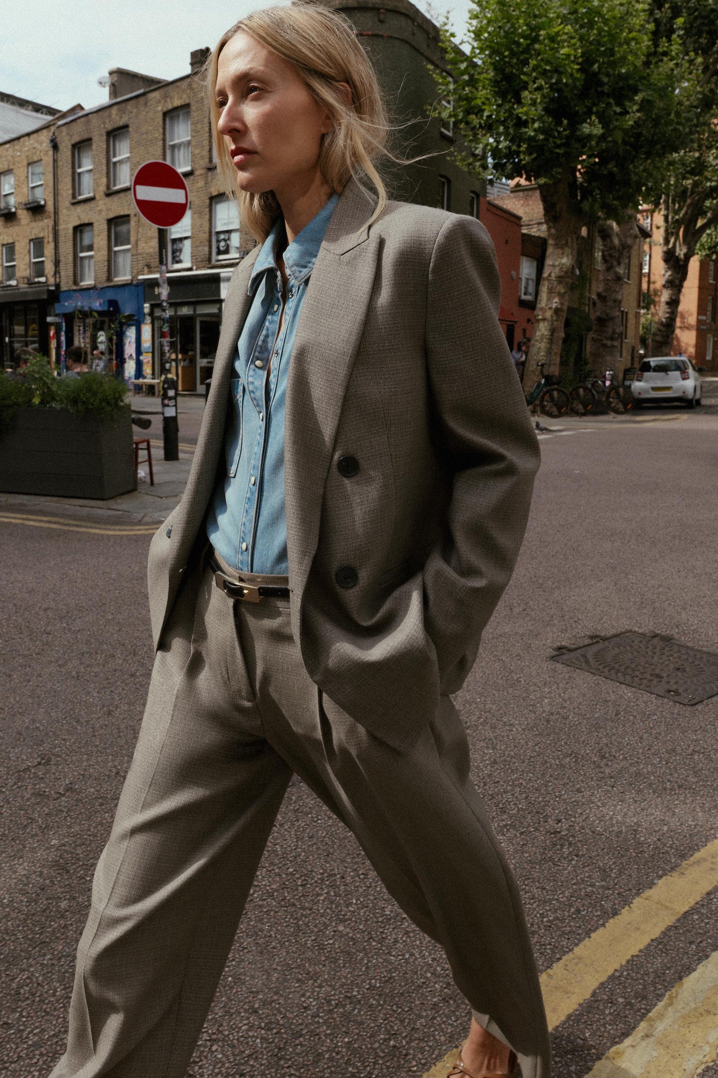 DOUBLE BREASTED BLAZER WITH SHOULDER PADS