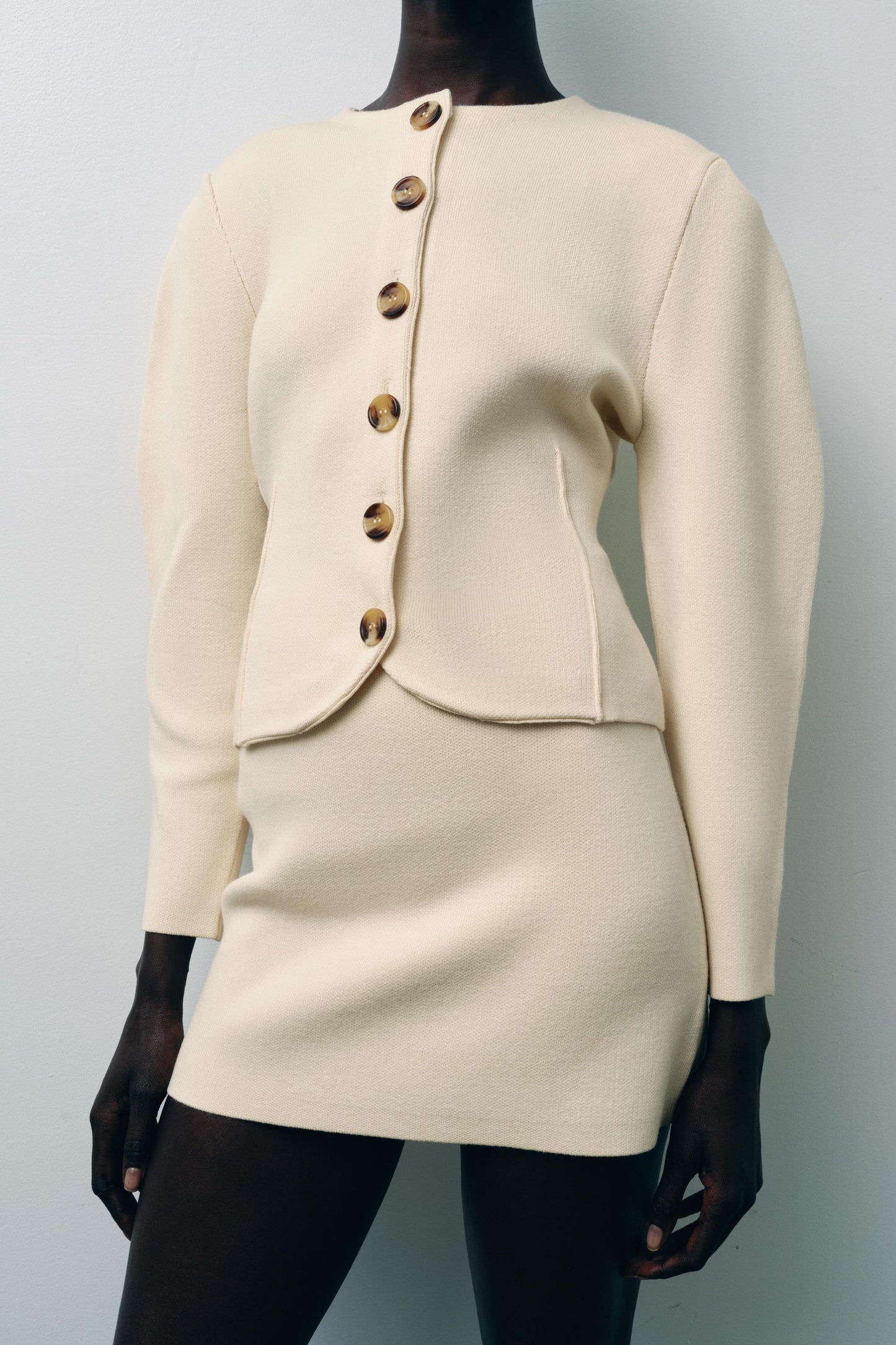 FITTED CARDIGAN WITH BUTTONS