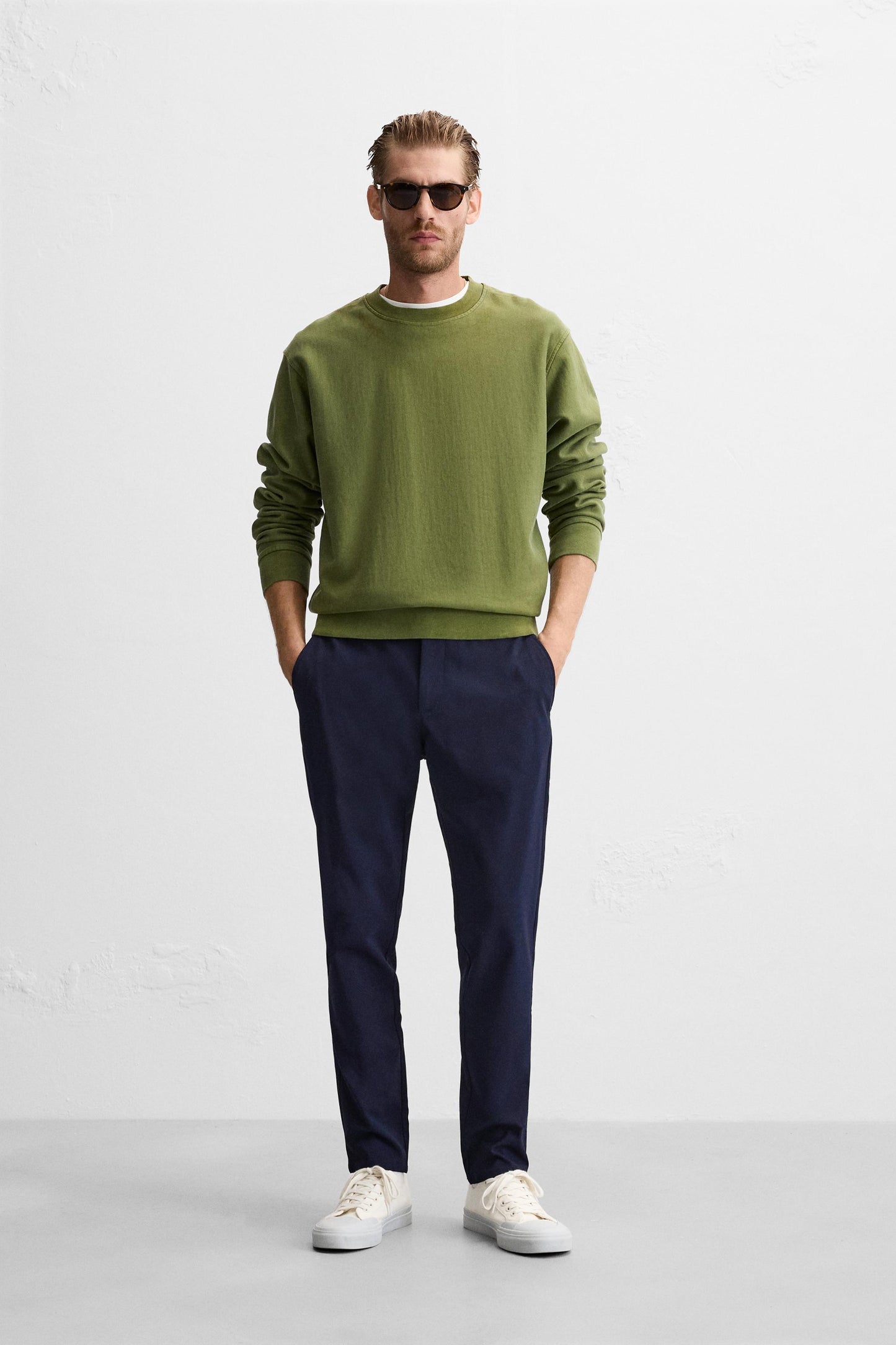 SLIM FIT STRETCH PANTS