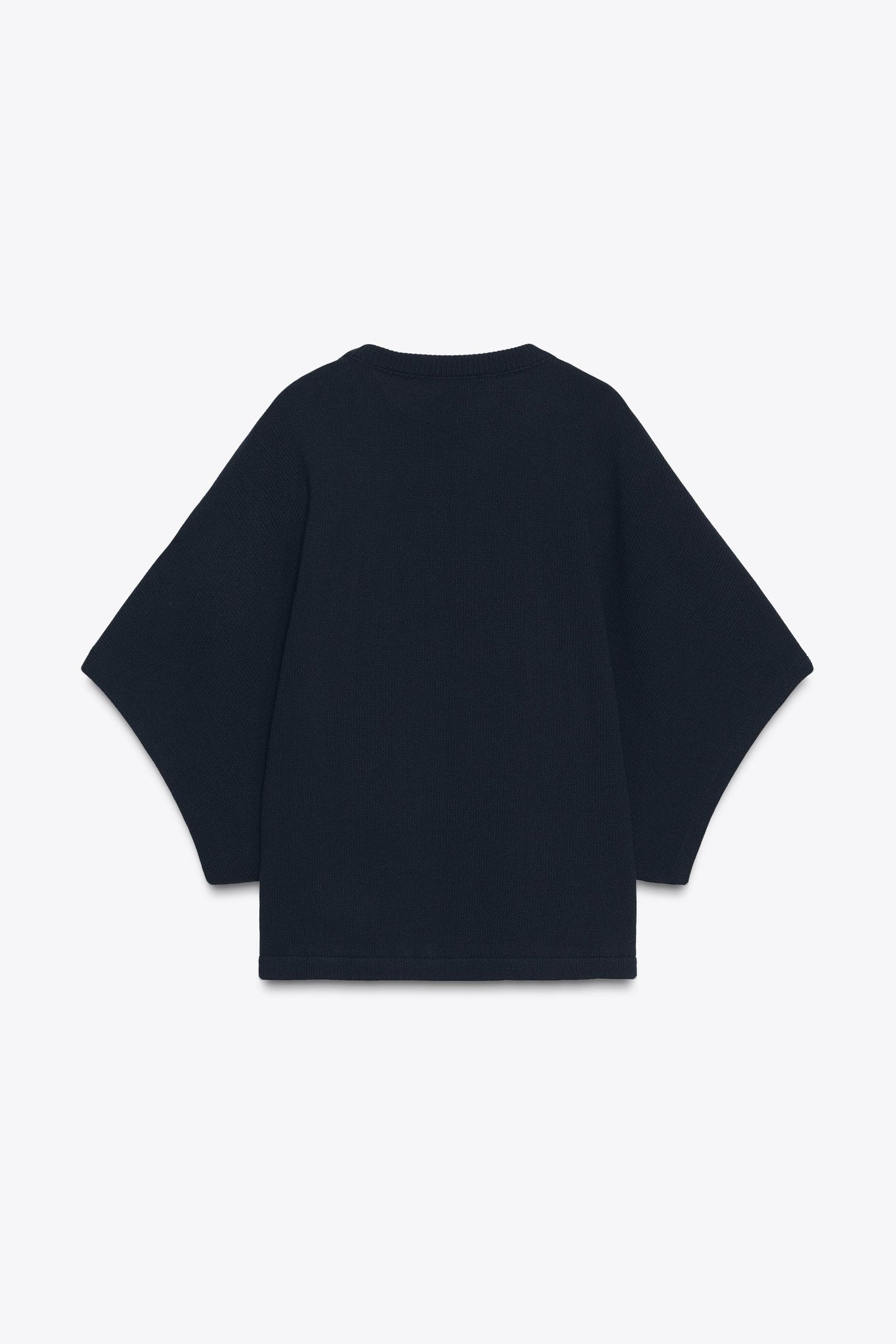 BASIC KNIT SWEATER