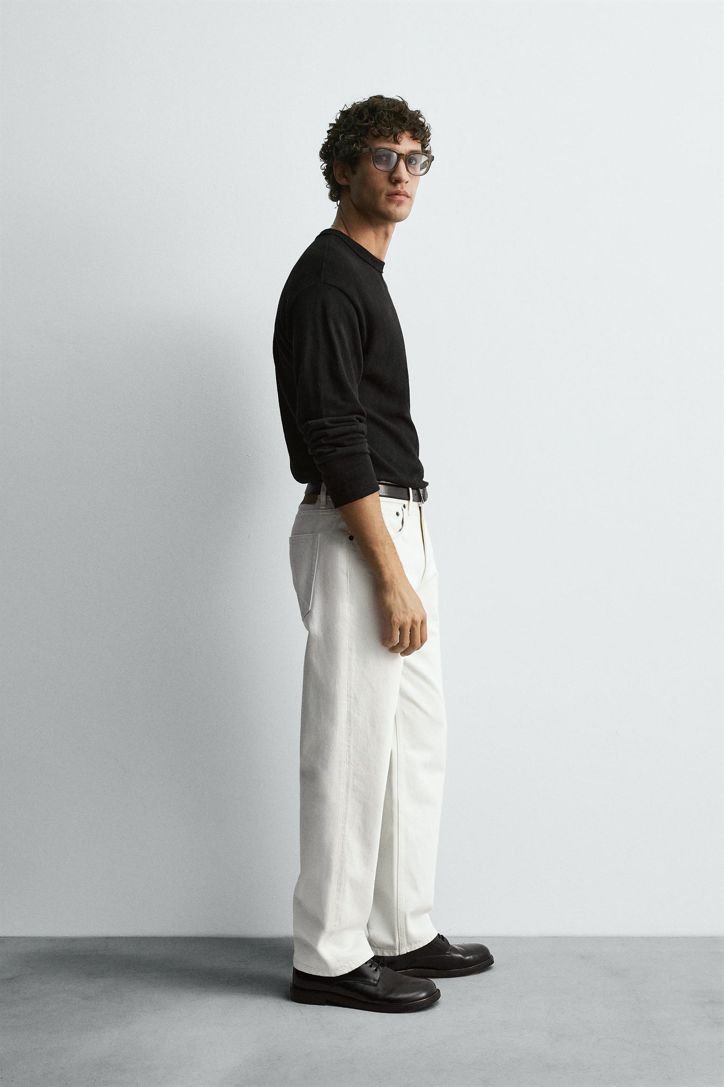 STRAIGHT ANKLE FIT JEANS