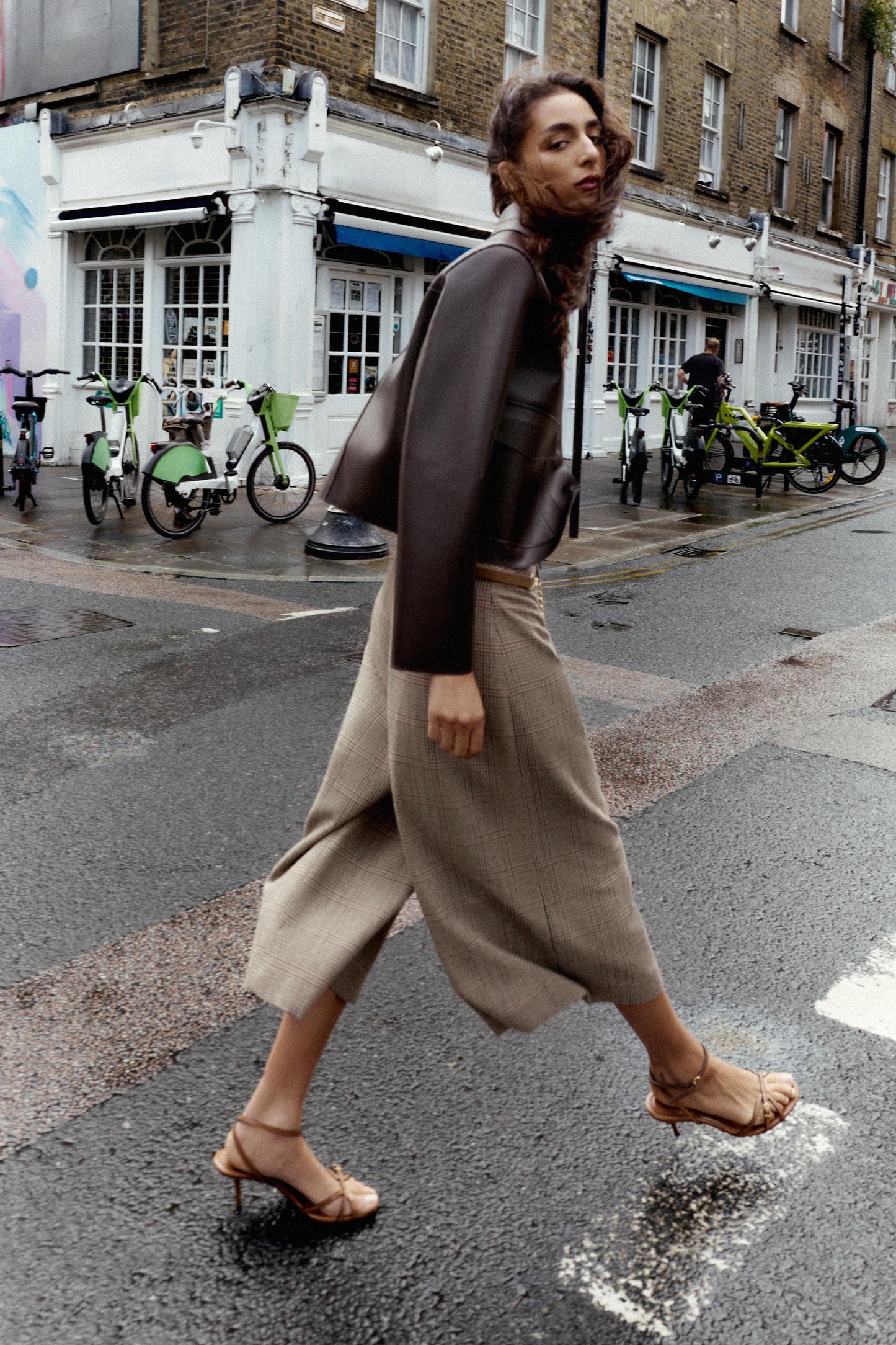 HOUNDSTOOTH BELTED LONG SHORTS