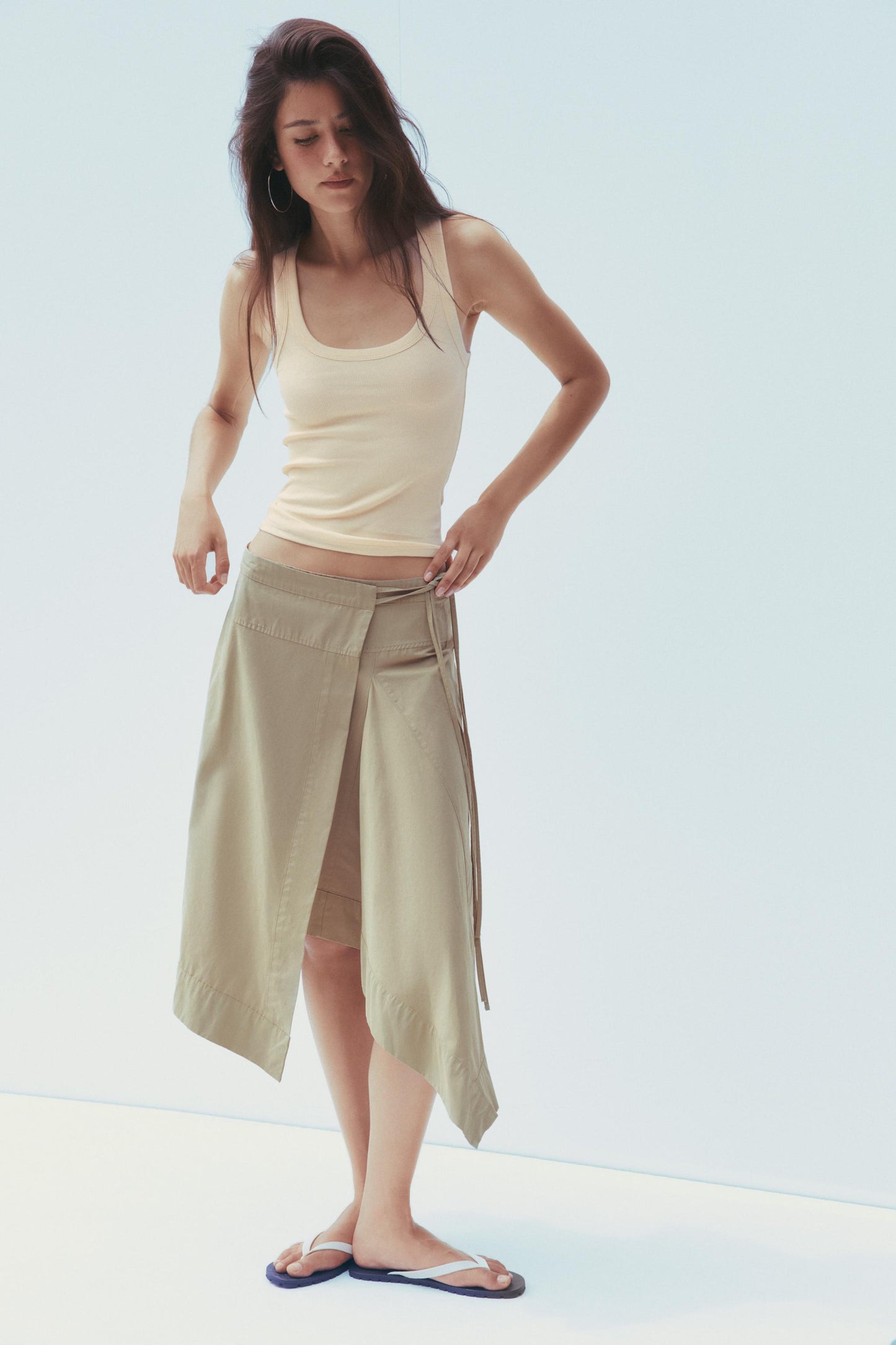 STRAPPY RIB TOP