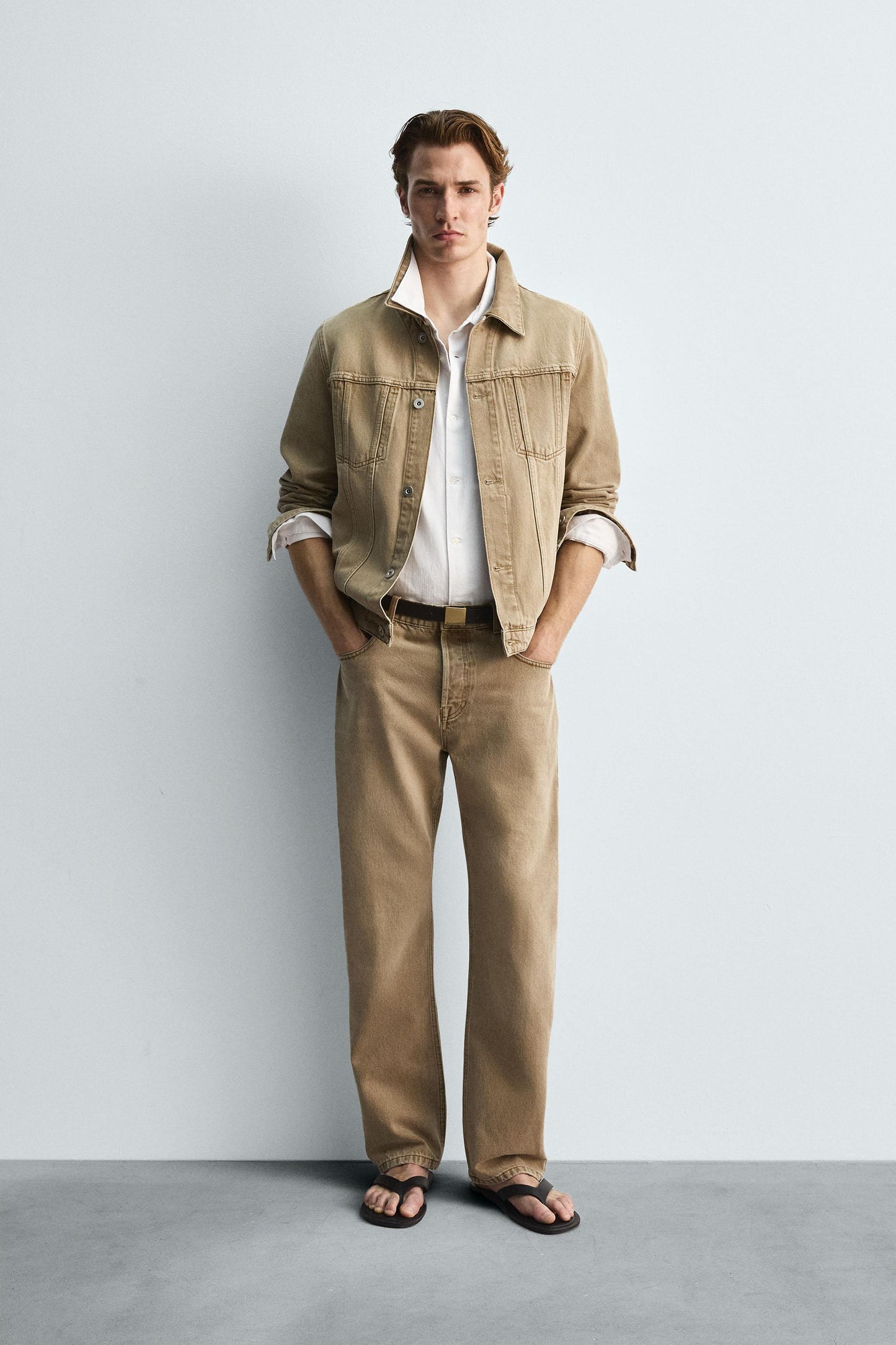 RELAXED FIT JEANS