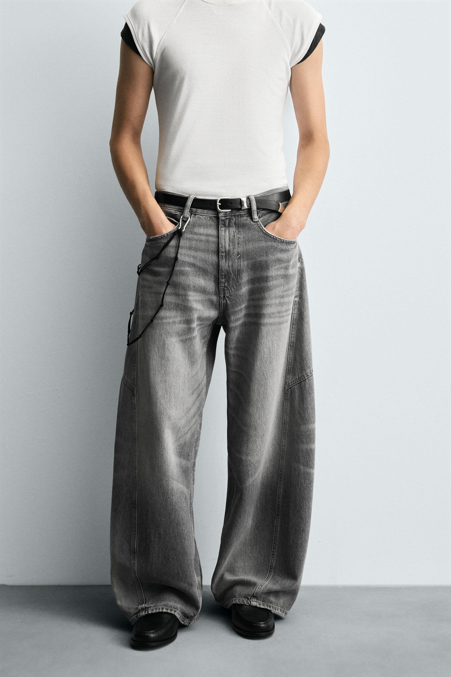 TWISTED SEAM BALLOON FIT JEANS