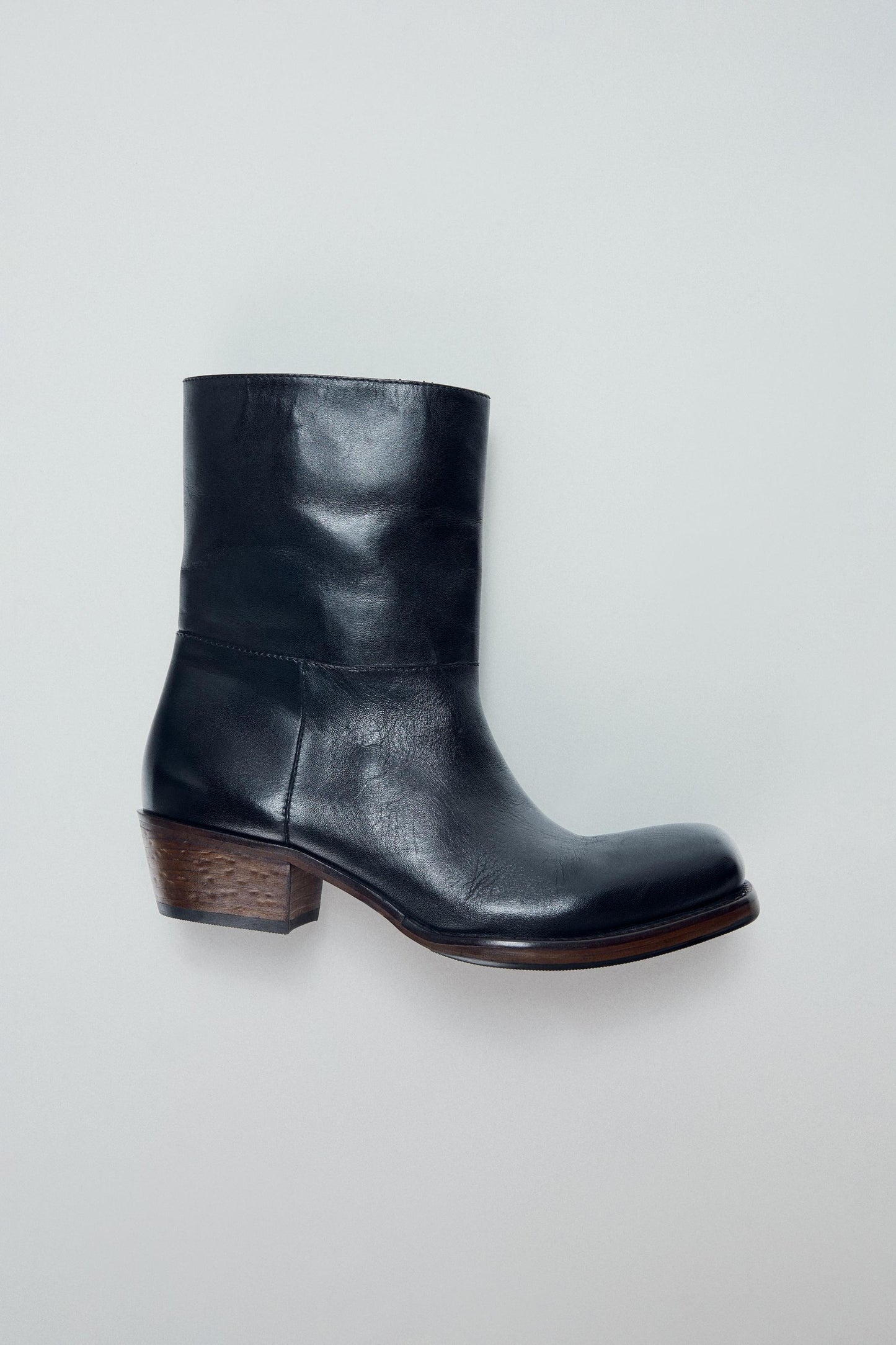 LEATHER COWBOY ANKLE BOOTS