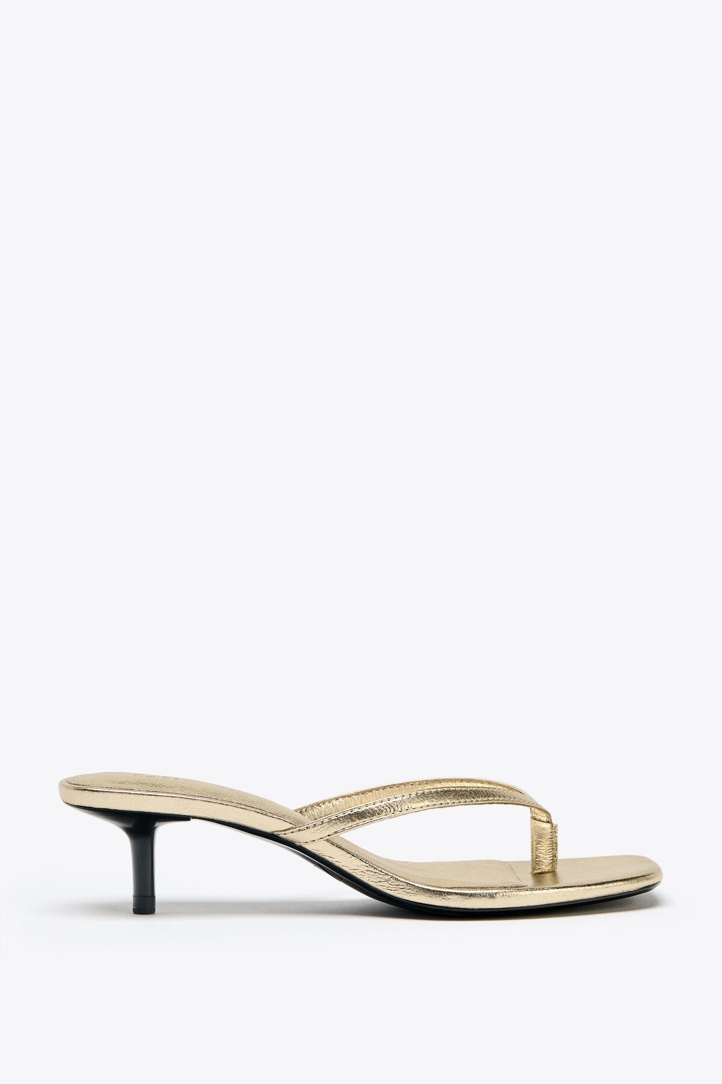 METALLIC EFFECT KITTEN SANDALS