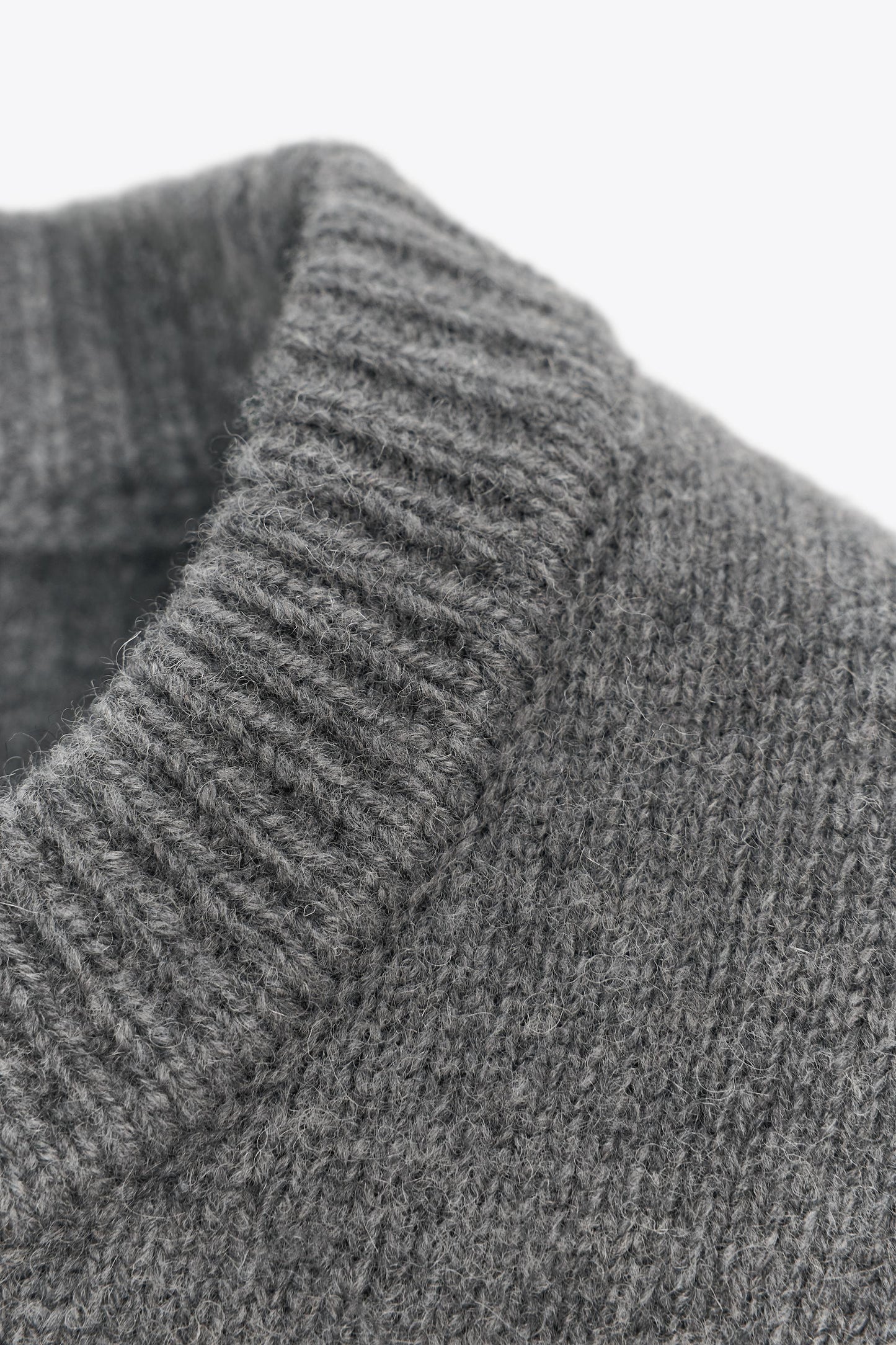WOOL KNIT SHOULDER PLEAT TANK TOP