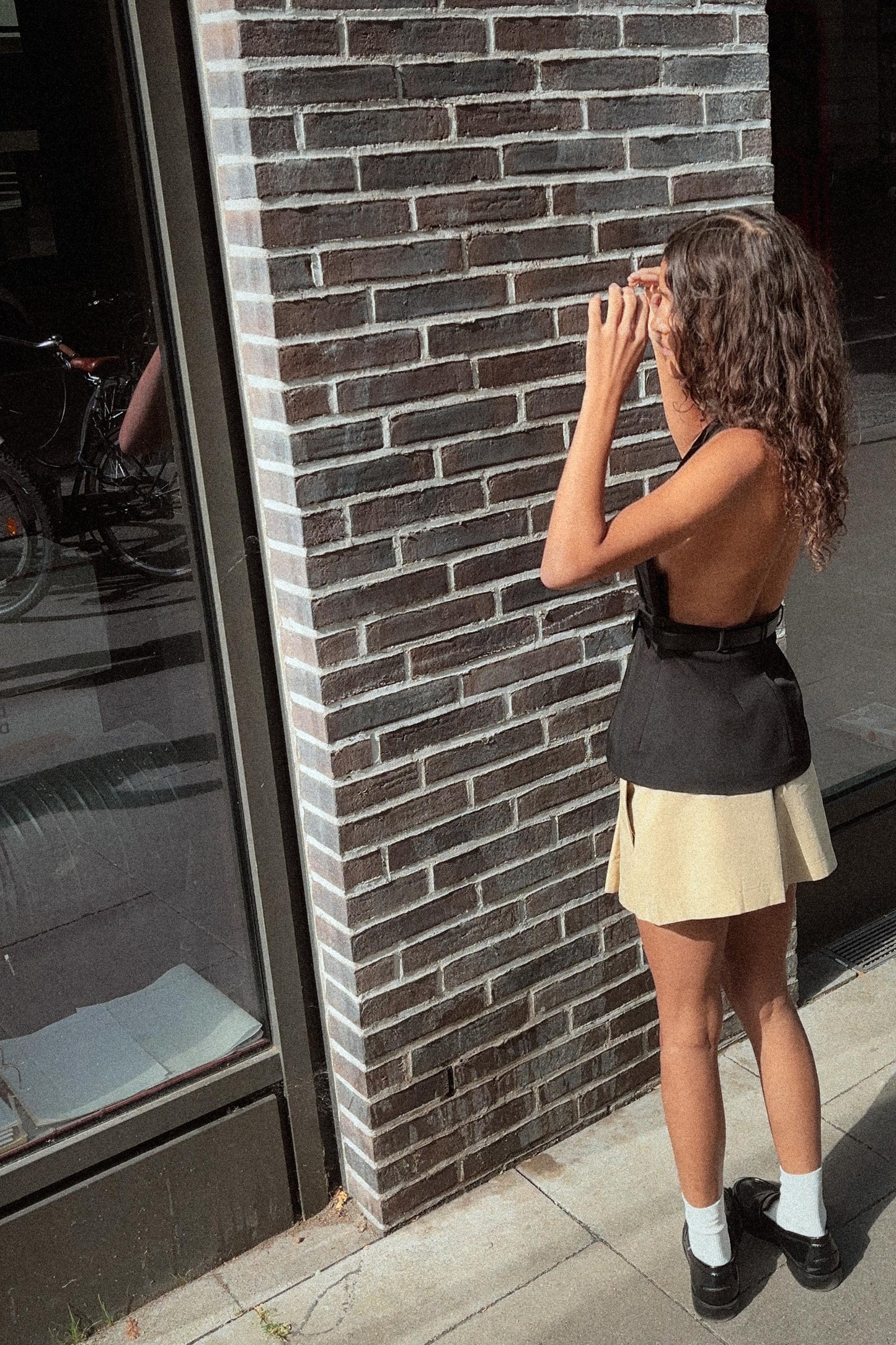 PLEATED SHORTS WITH BUTTONS