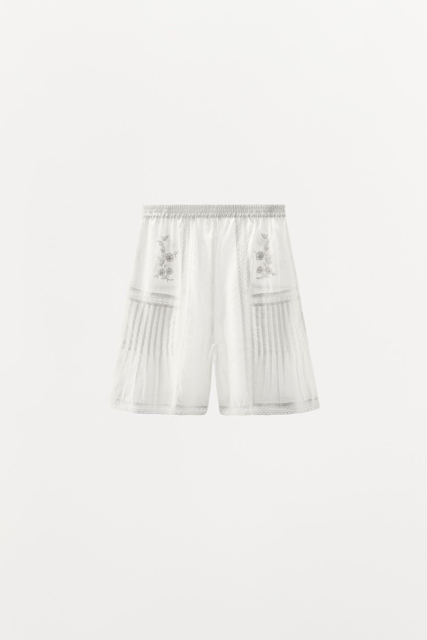 EMBROIDERED LACE BERMUDA SHORTS LIMITED EDITION