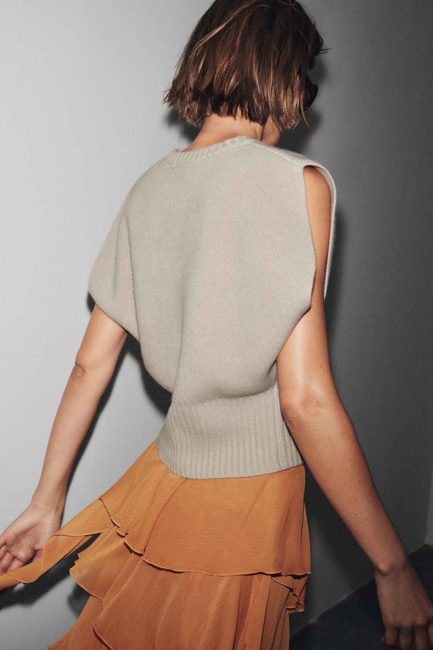 WOOL KNIT VEST