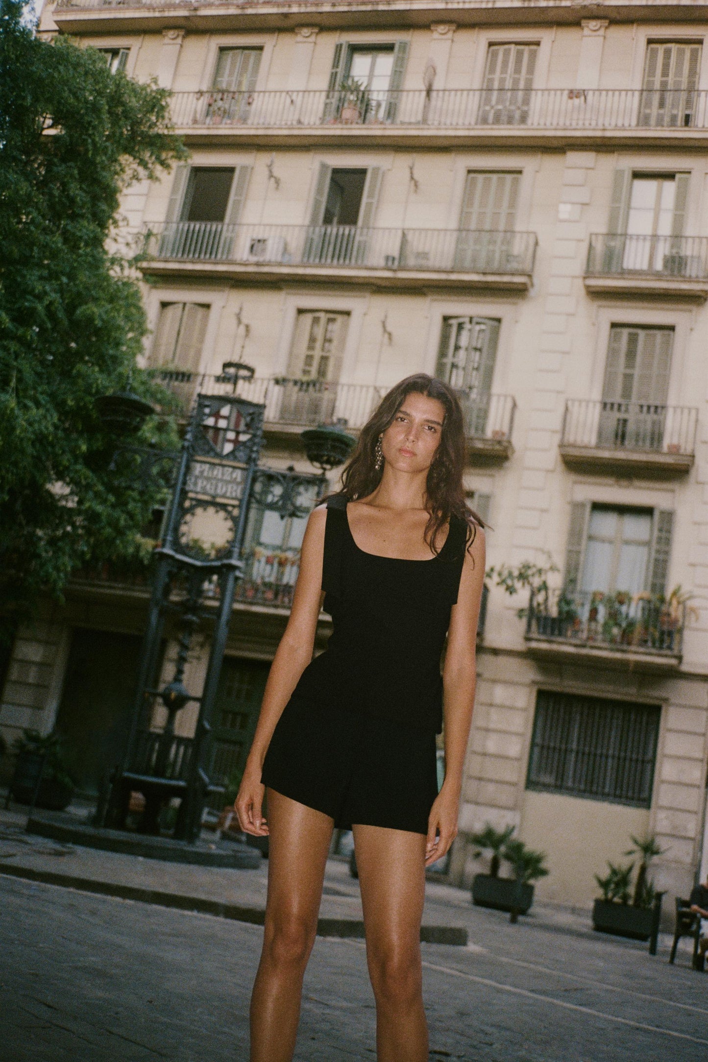HIGH-WAISTED SHORTS