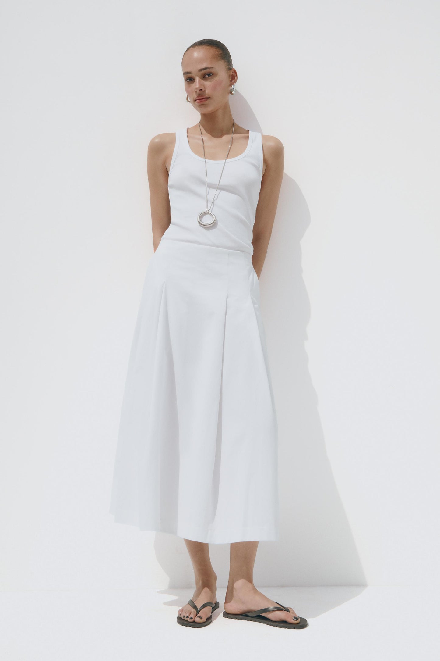 PLEATED MIDI SKIRT