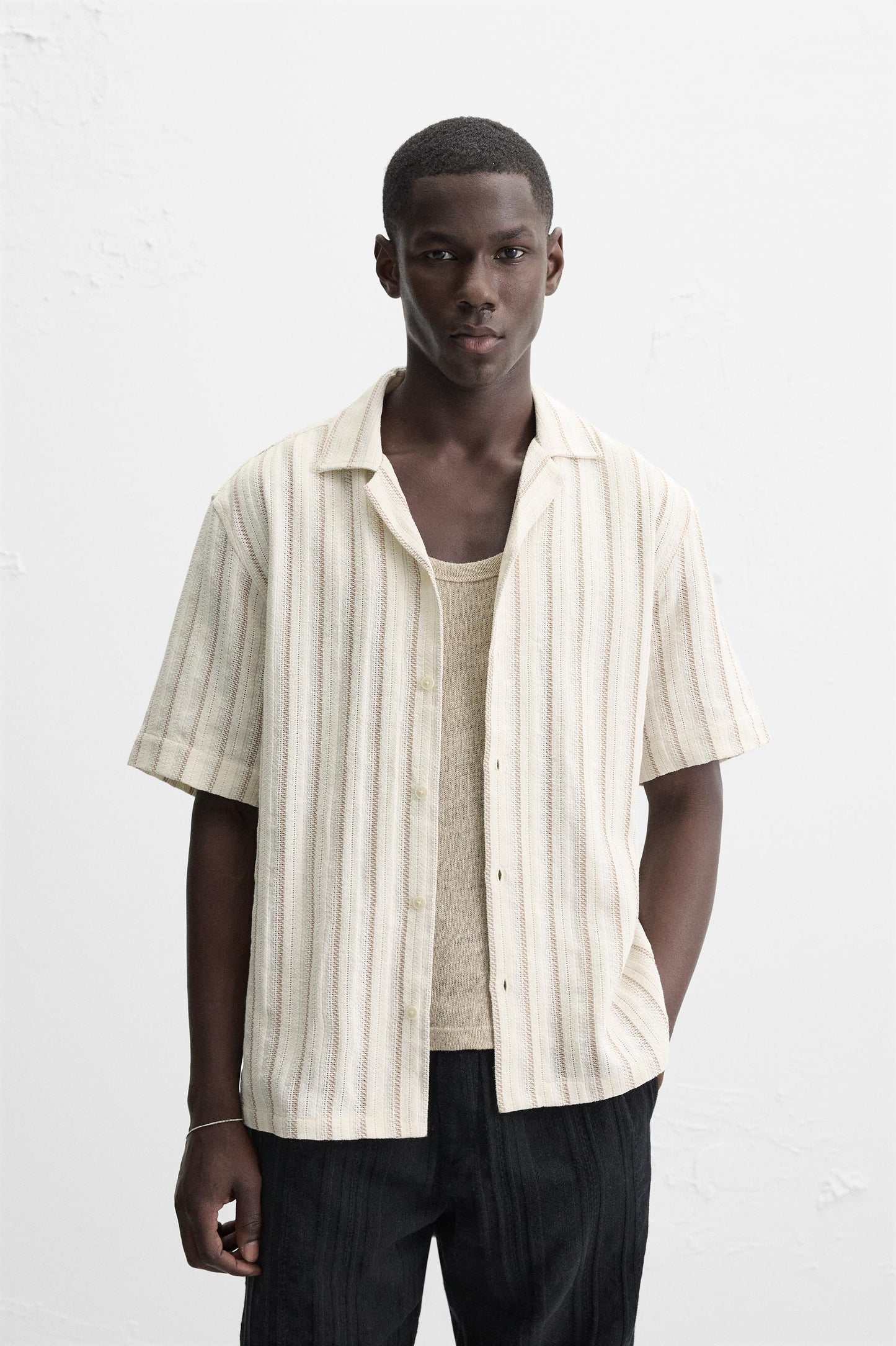 TEXTURED STRIPE SHIRT