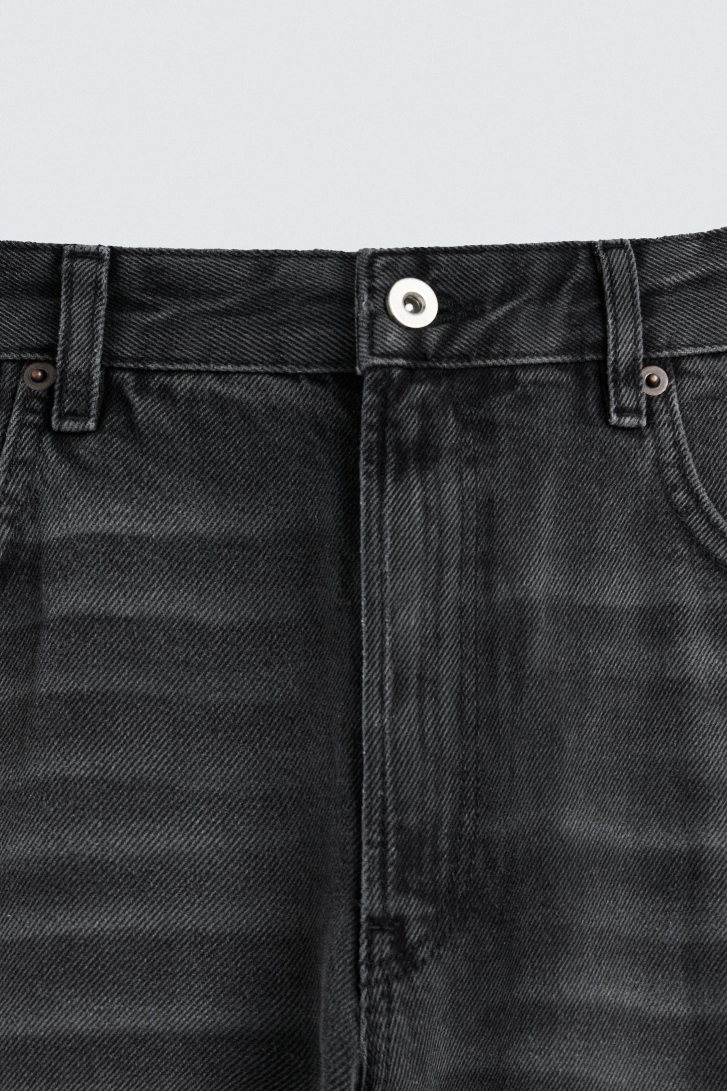 FLARE FIT JEANS