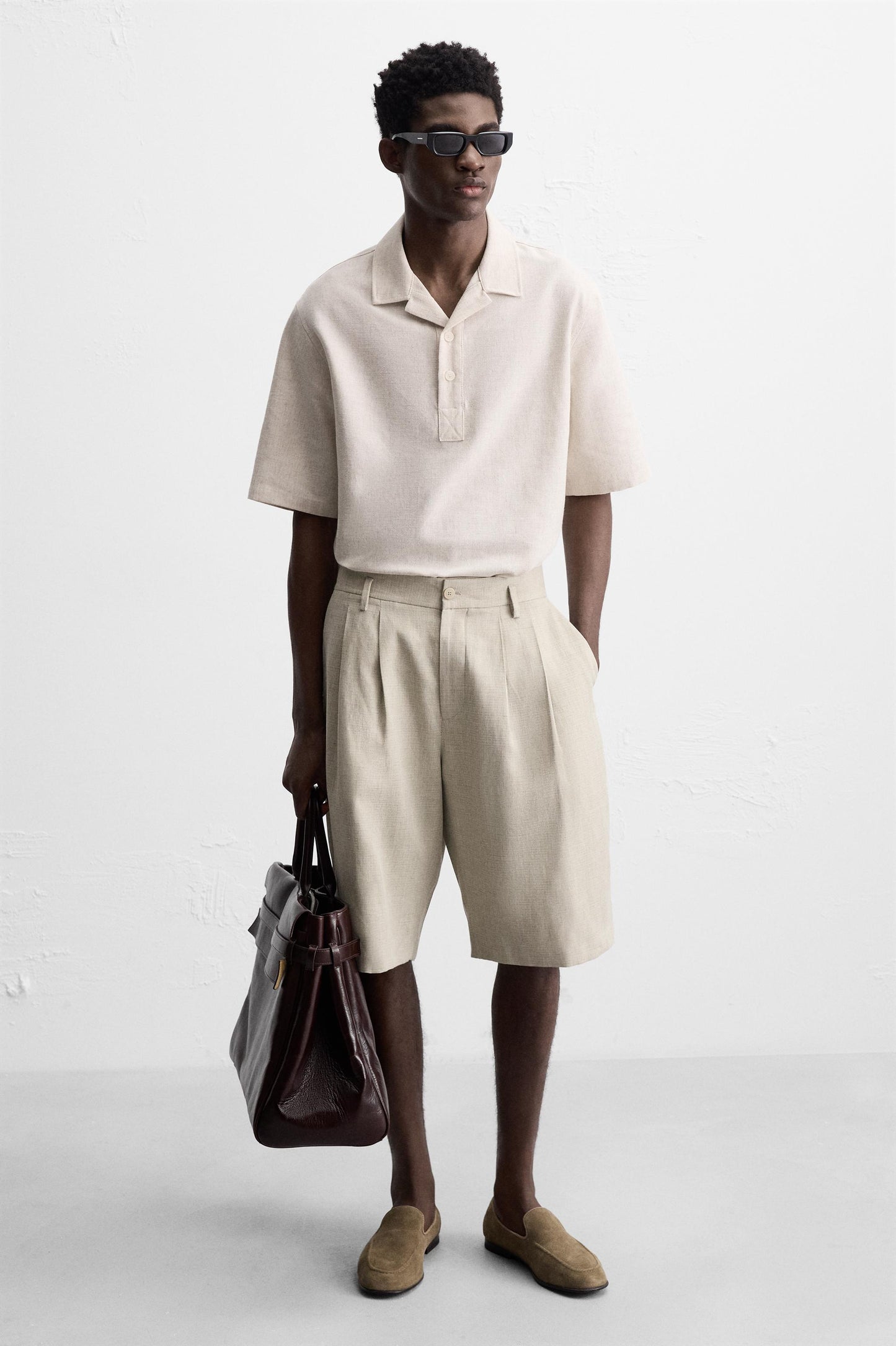 LEATHER LOAFERS