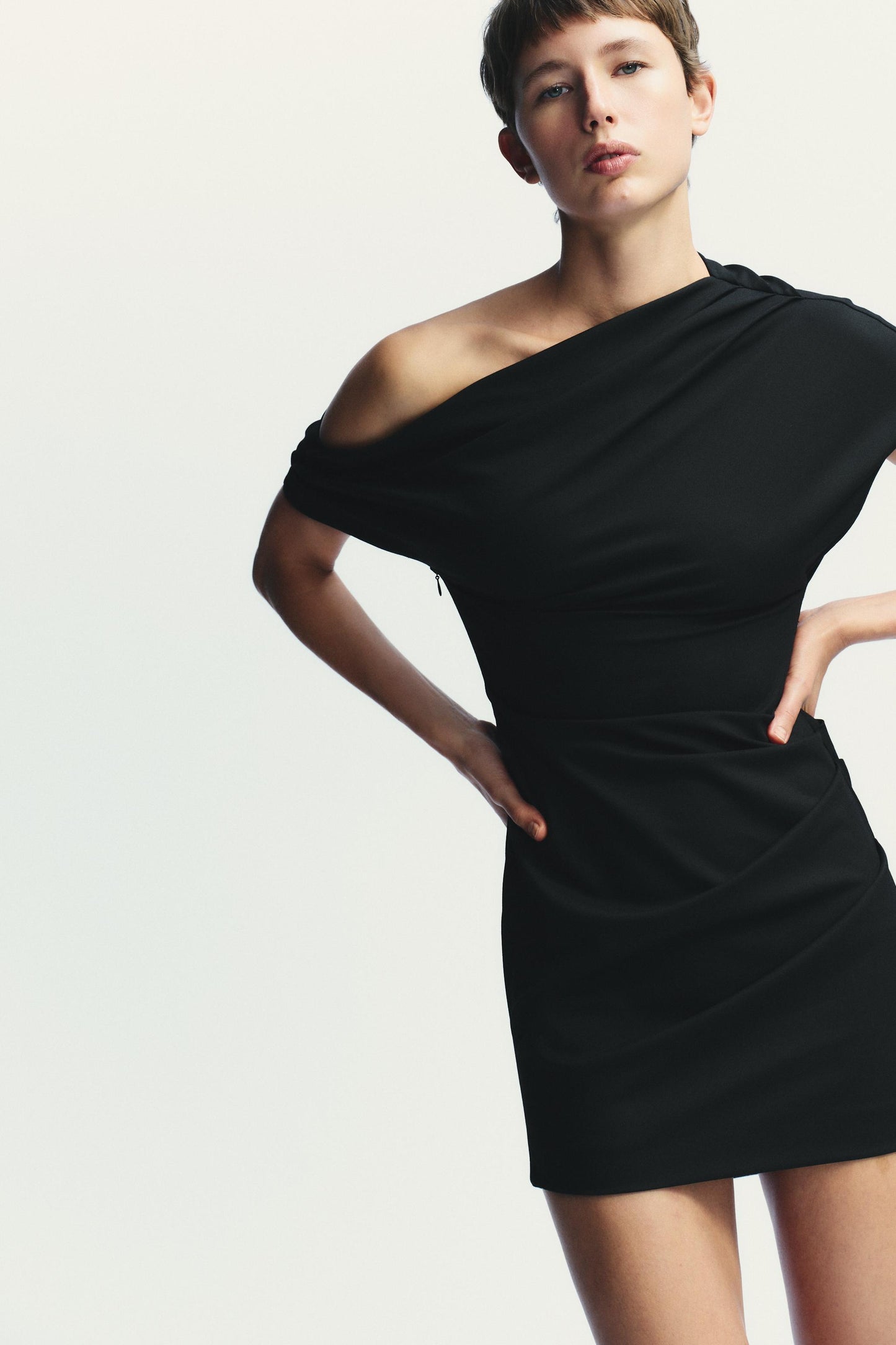 ASYMMETRIC SHORT DRESS