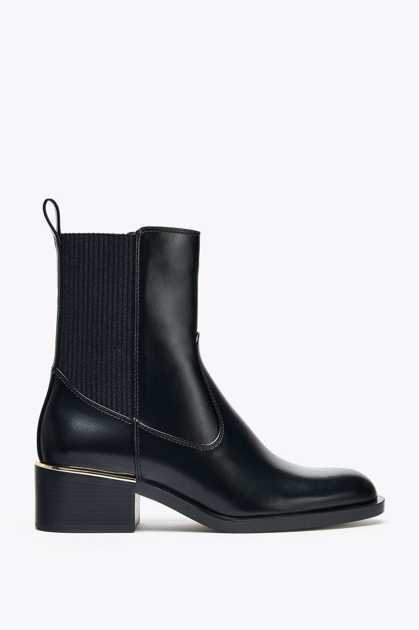 HEELED ANKLE BOOTS