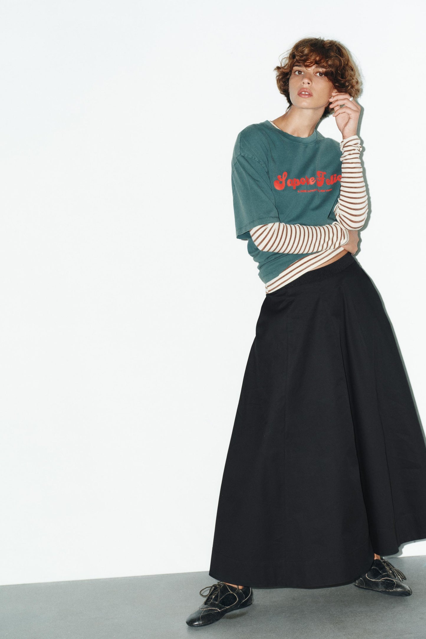 PLEATED MIDI SKIRT