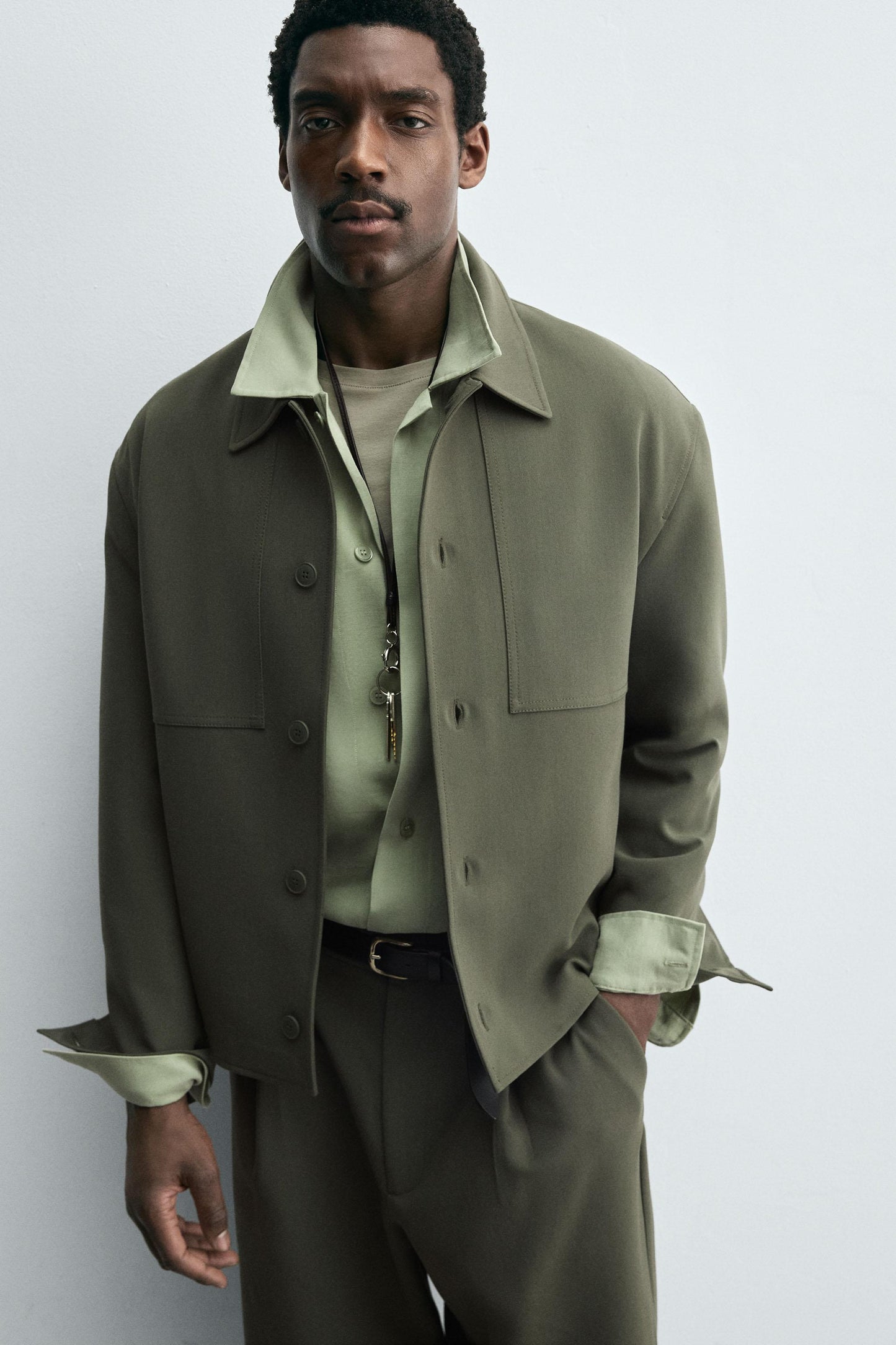 BOXY FIT OVERSHIRT