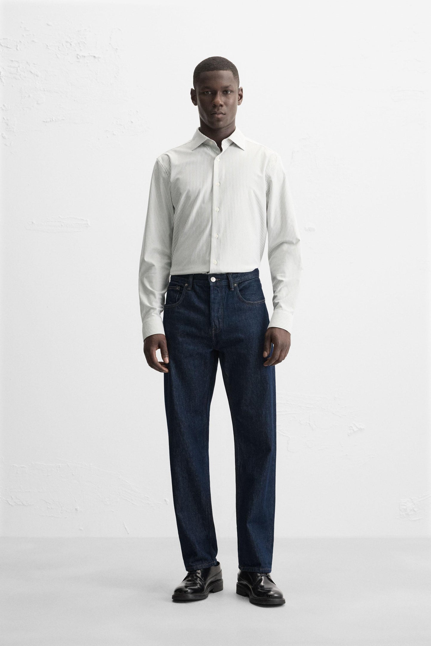 REGULAR FIT SHIRT