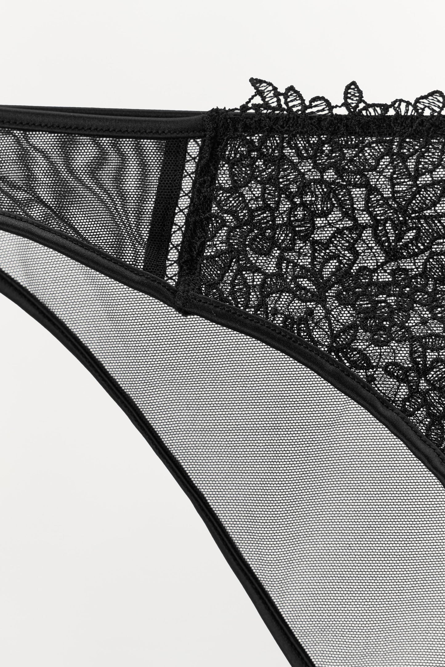 MESH LACE PANTIES