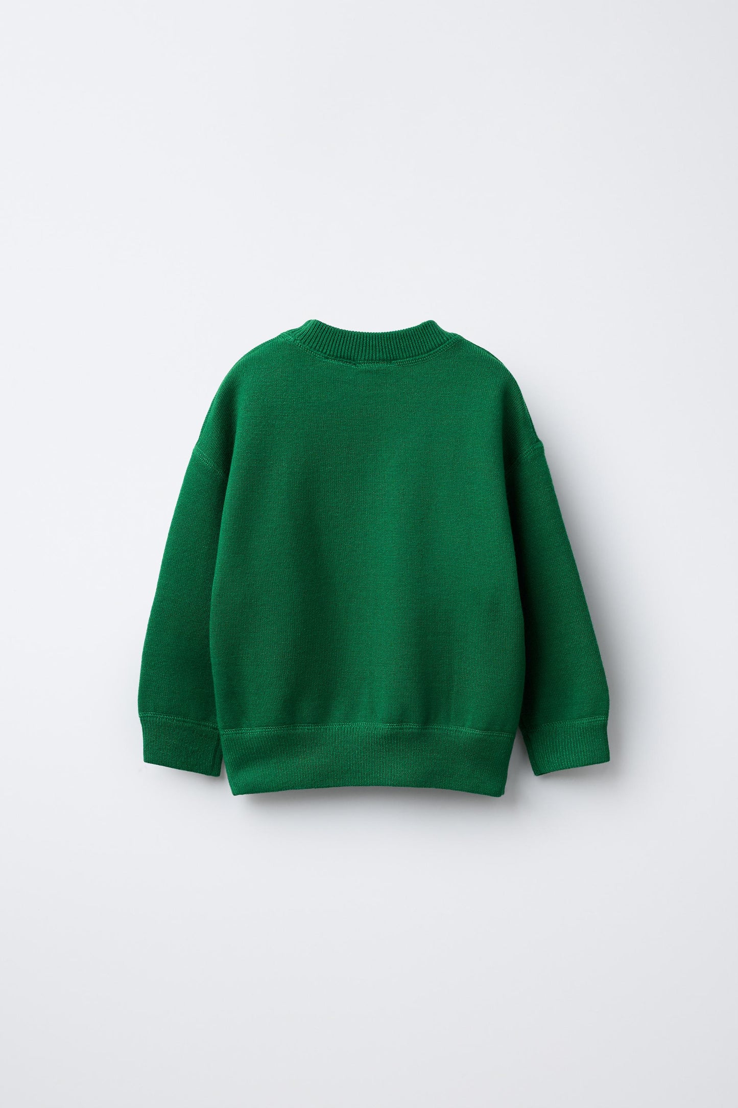BASIC KNIT SWEATER