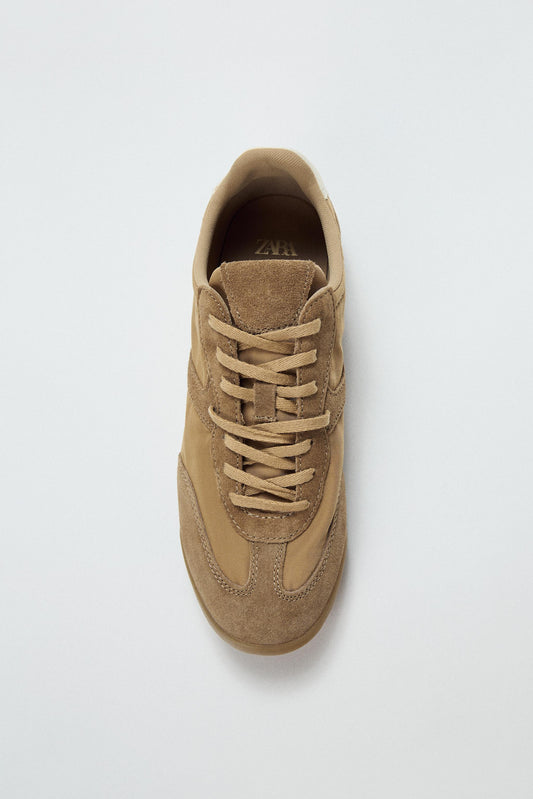 SOFT RUNNING SNEAKERS