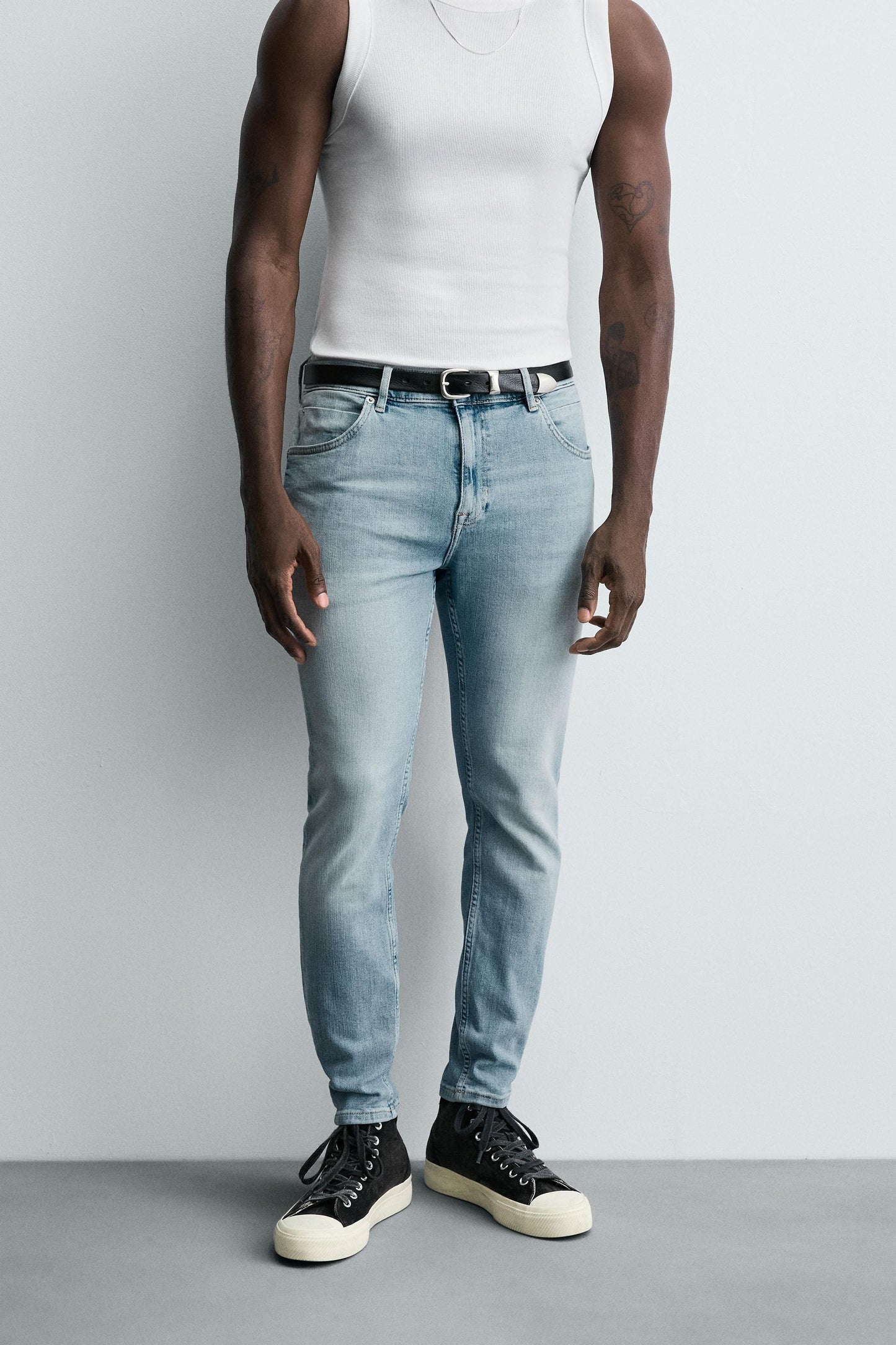 SKINNY CROPPED FIT JEANS