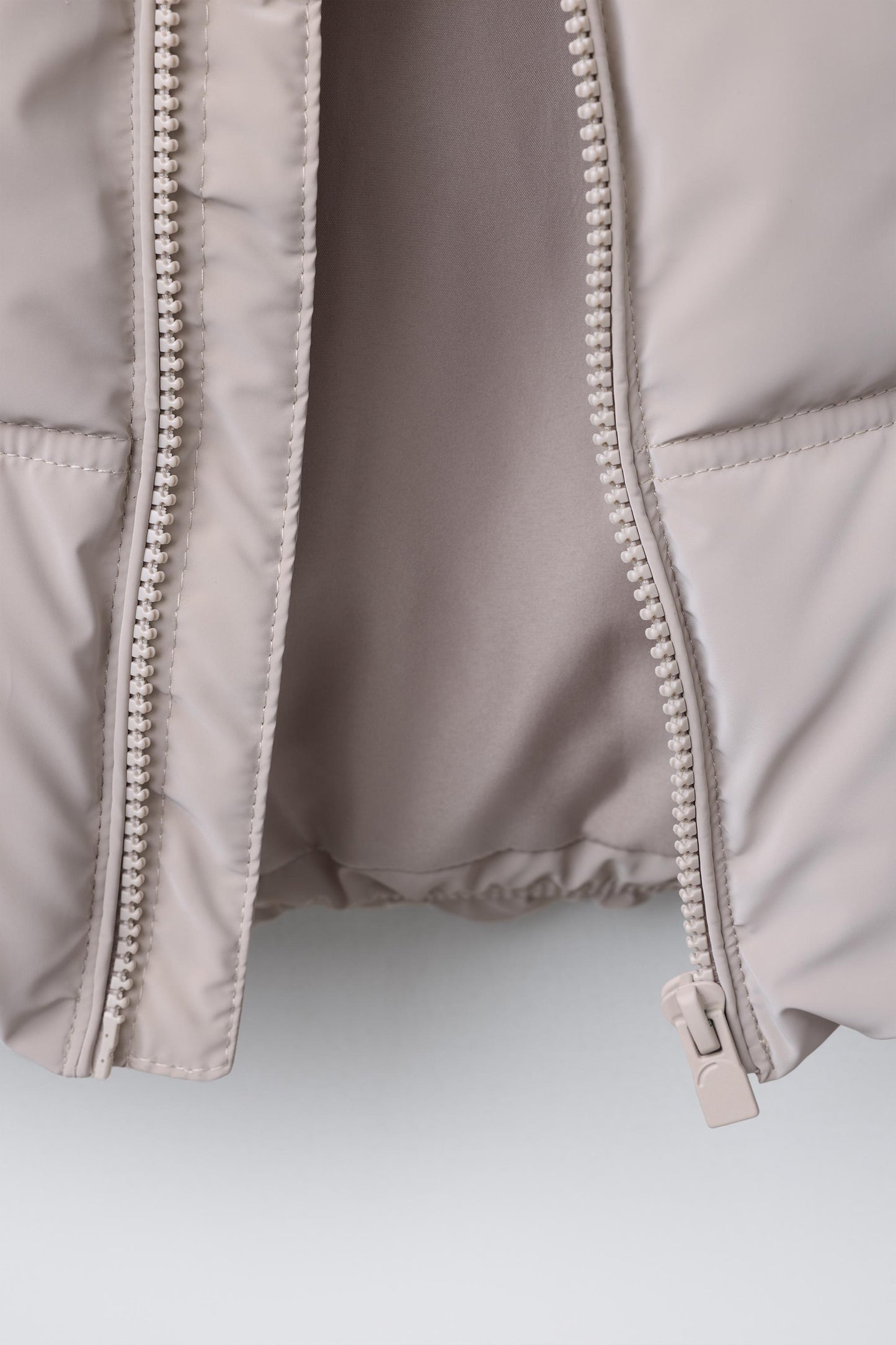 RUBBERIZED VEST