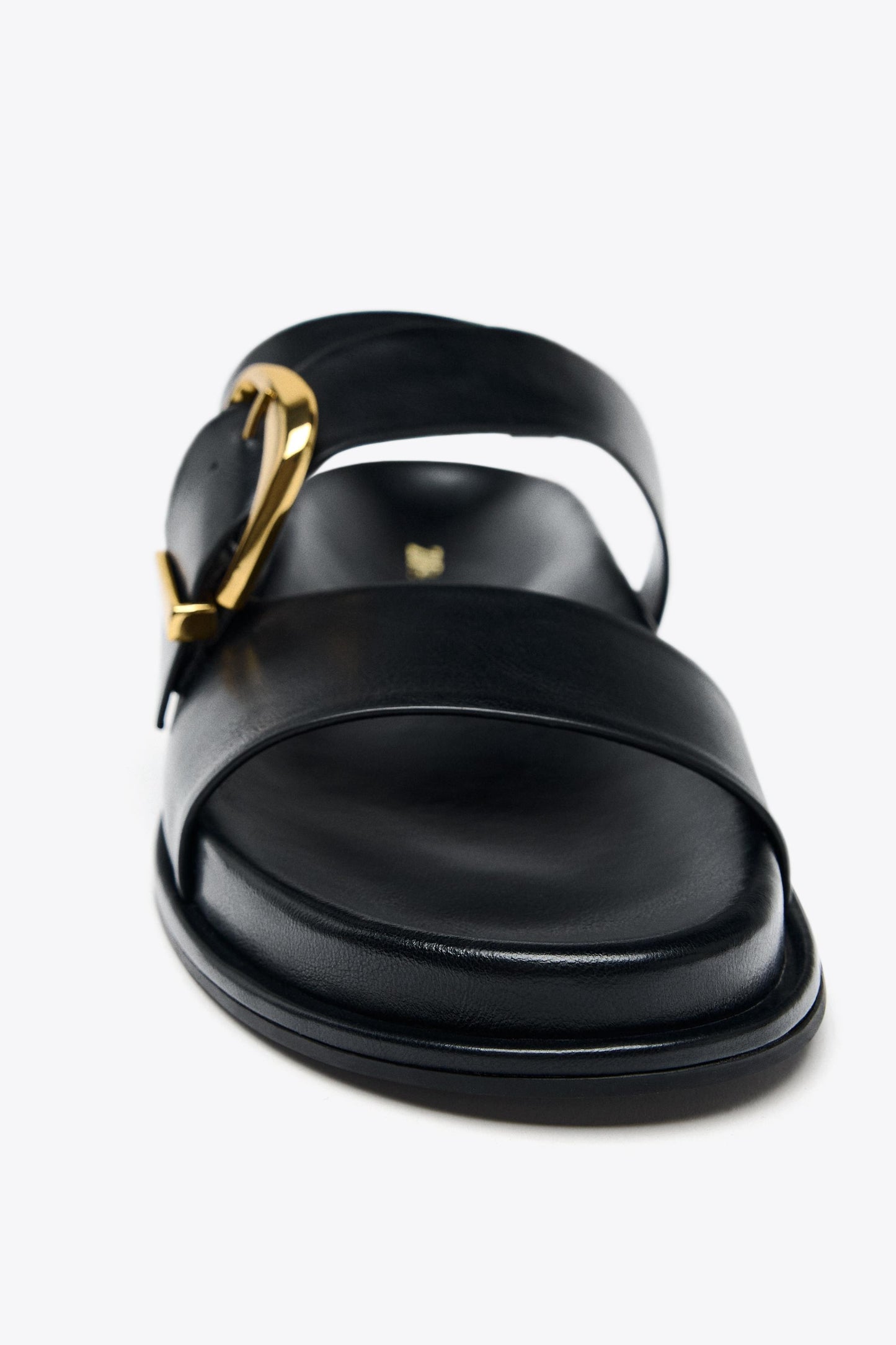 BUCKLE FLAT SANDALS