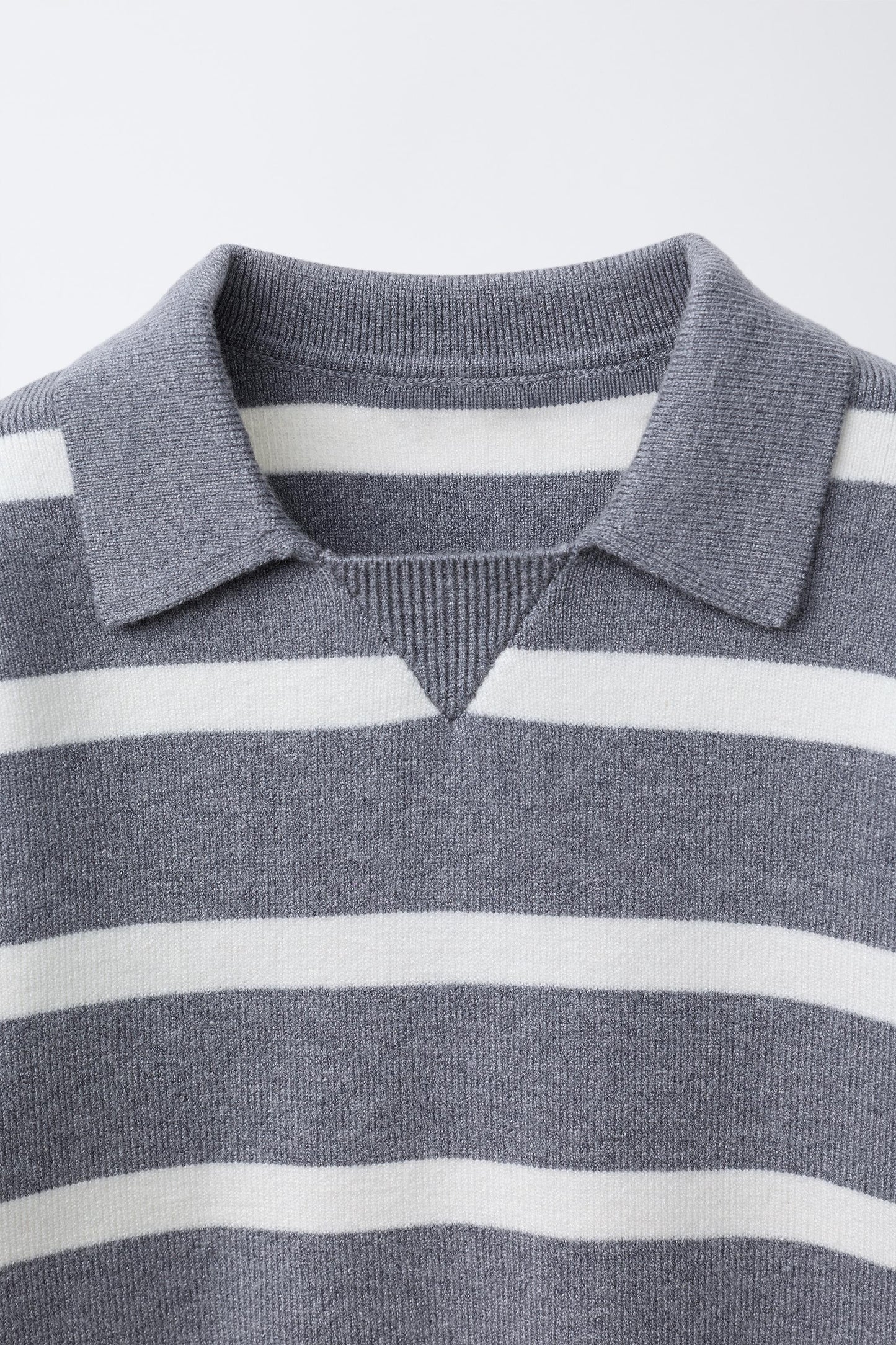 STRIPED KNIT SWEATER