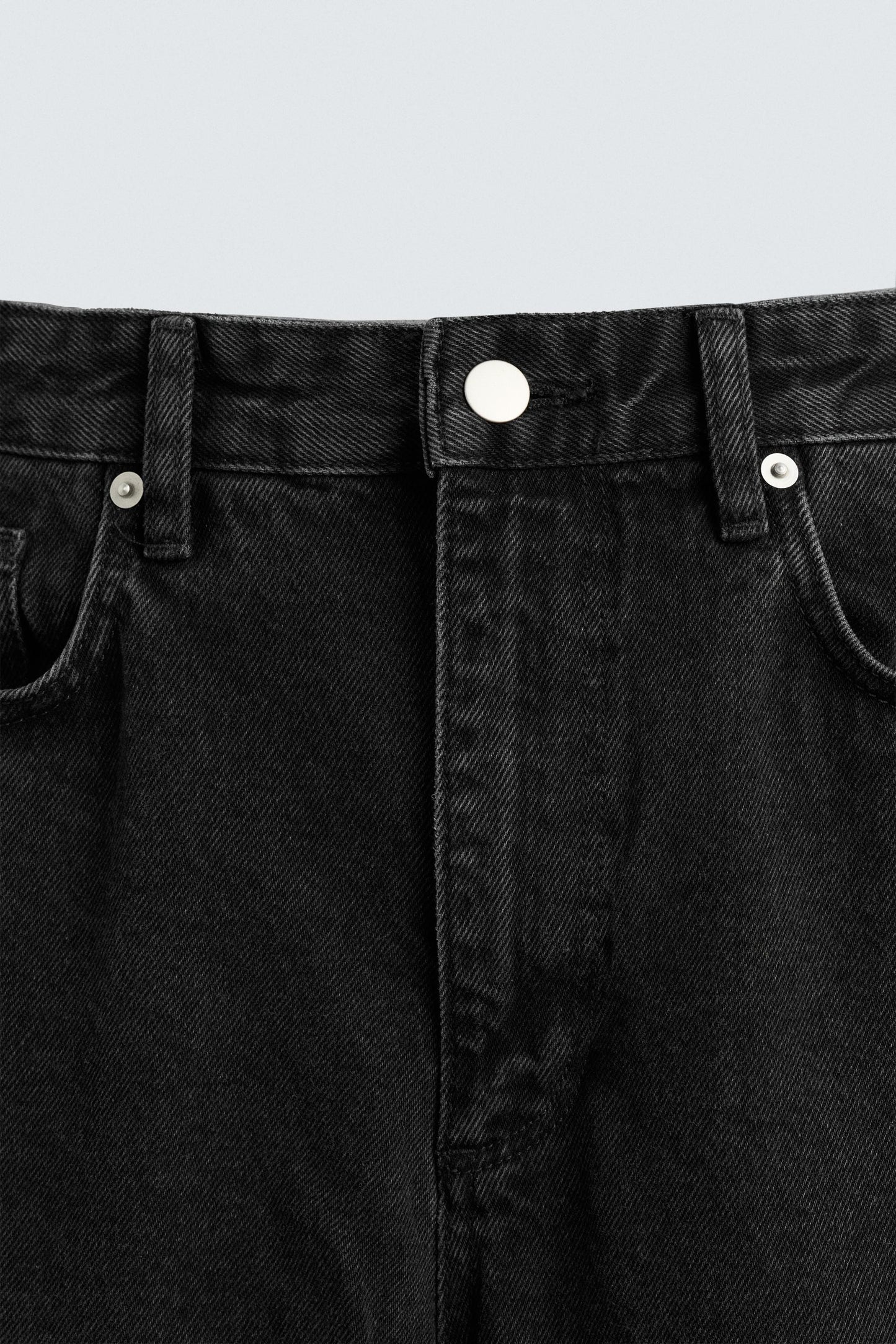 TAPERED WIDE FIT JEANS