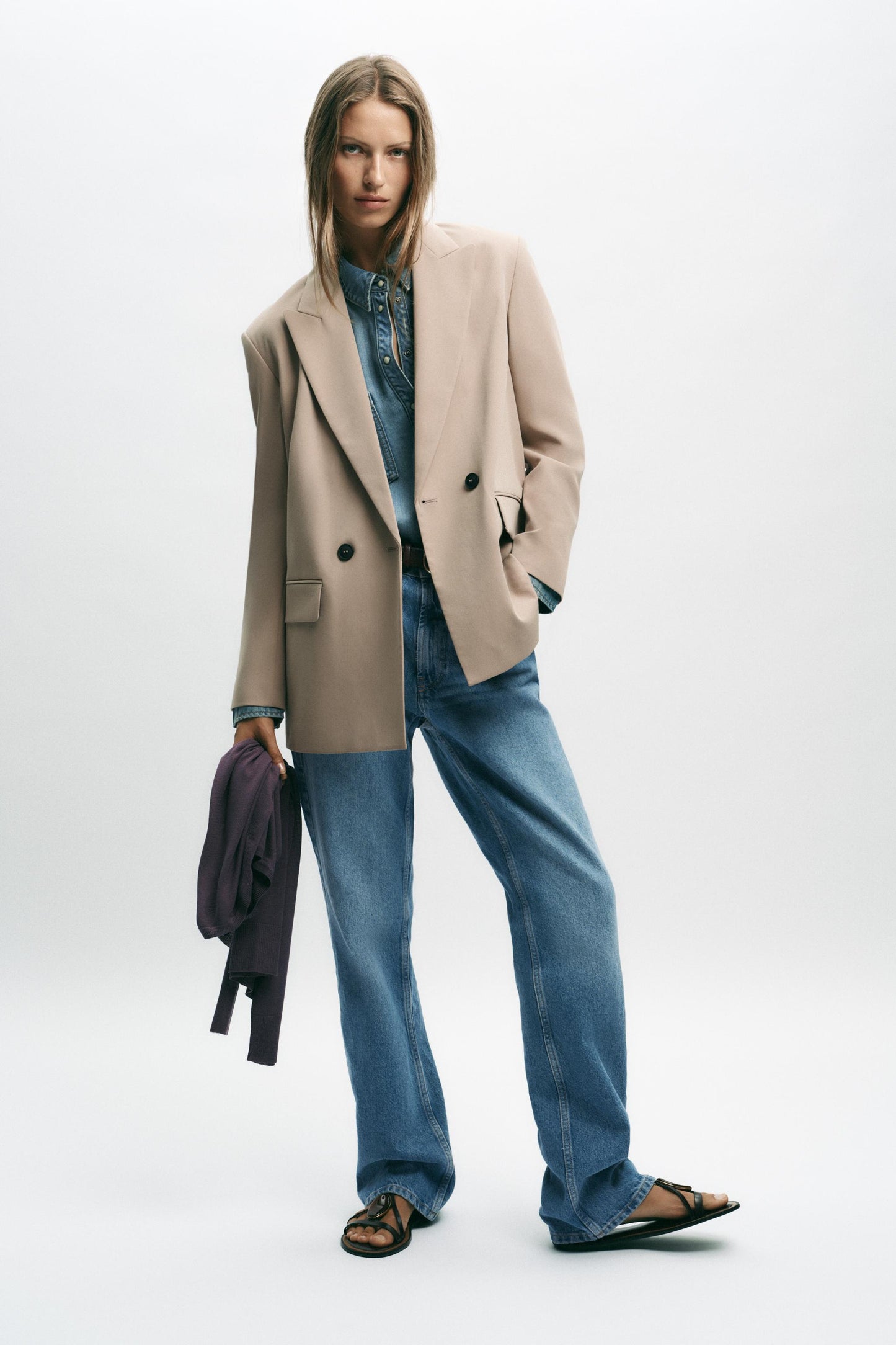 OVERSIZED DOUBLE-BREASTED BLAZER
