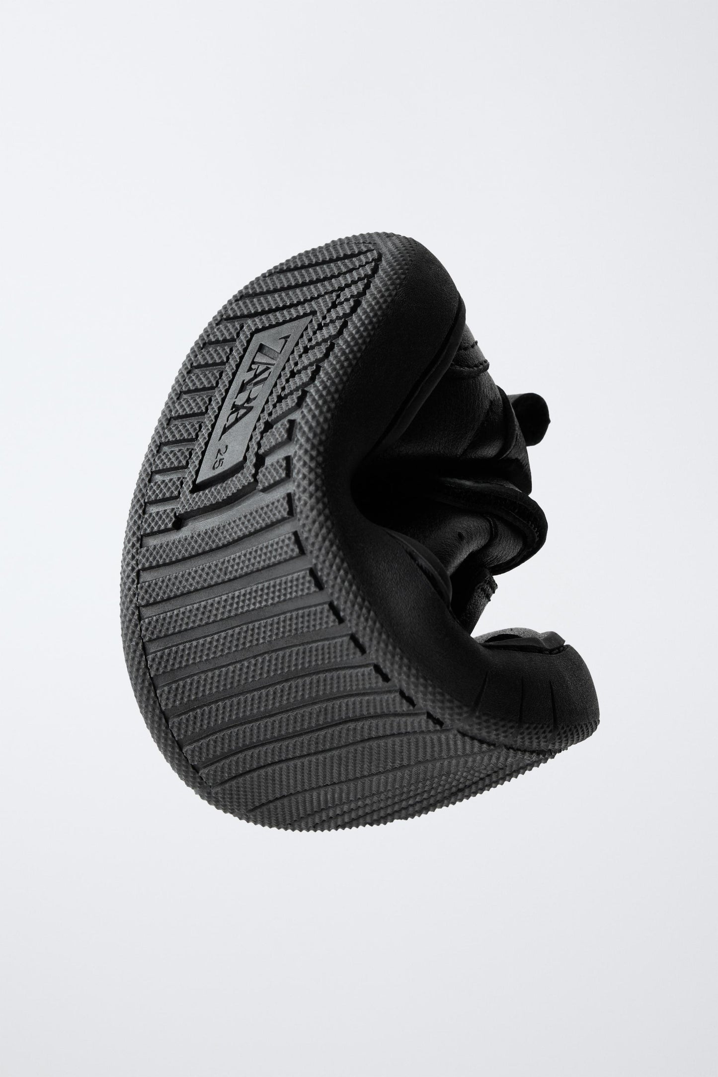 BAREFOOT LEATHER SNEAKERS