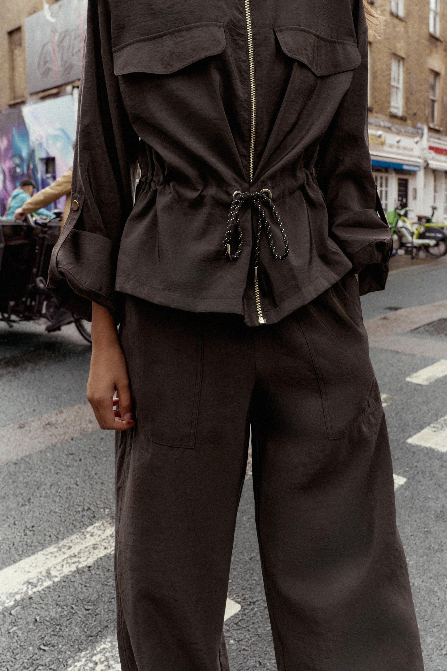 WIDE LEG ELASTIC WAIST PANTS