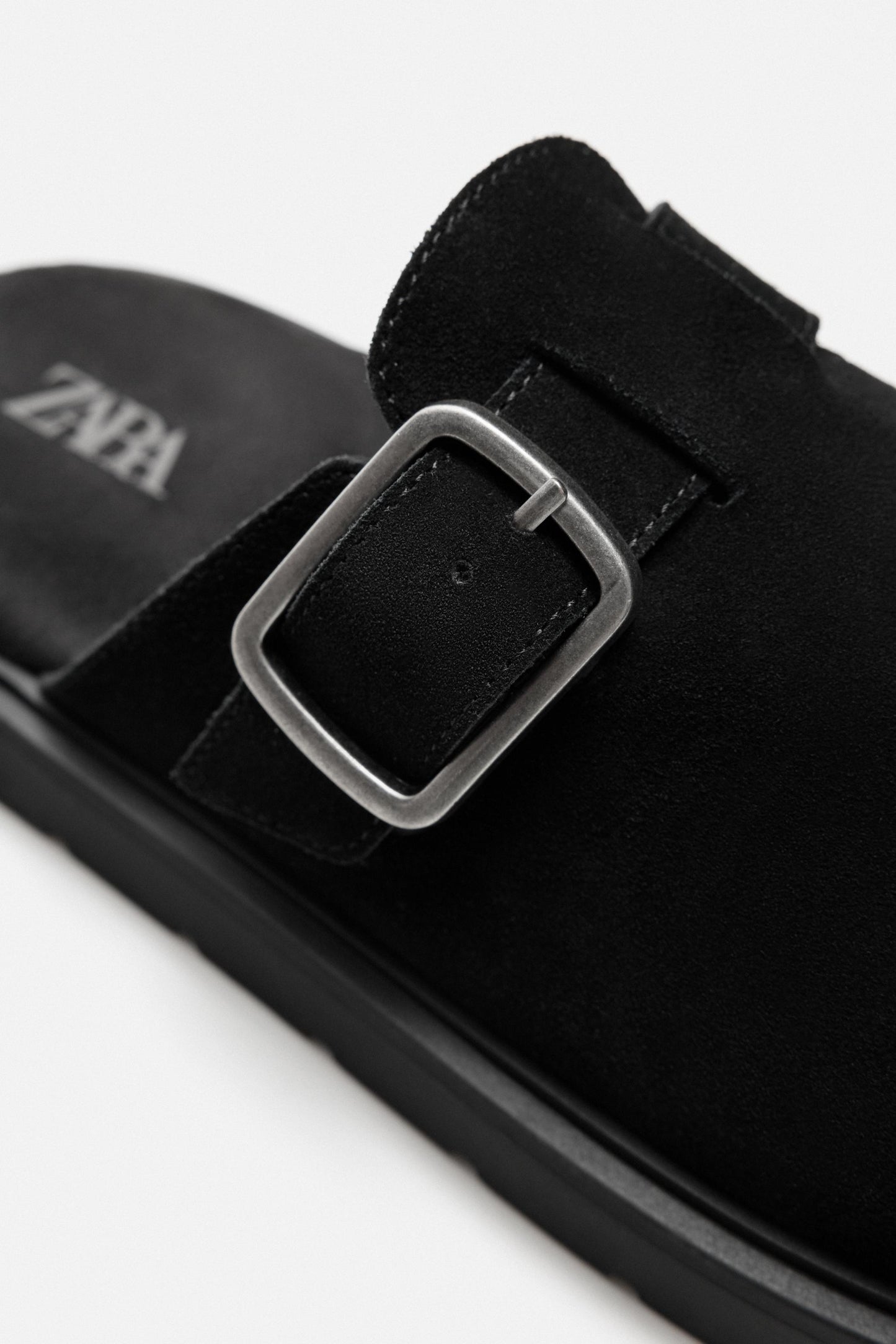 LEATHER BUCKLE CLOGS