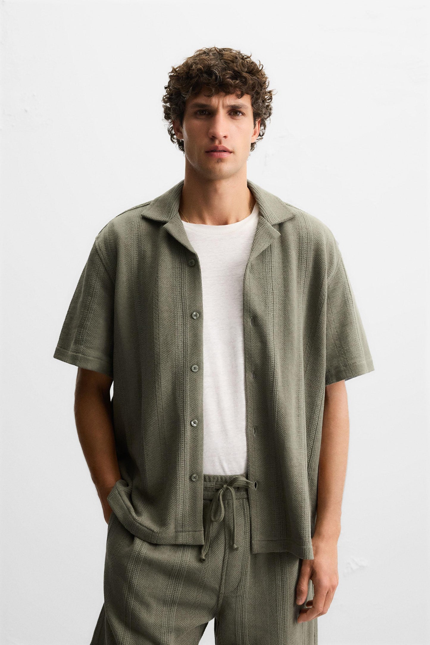 JACQUARD TEXTURED SHIRT