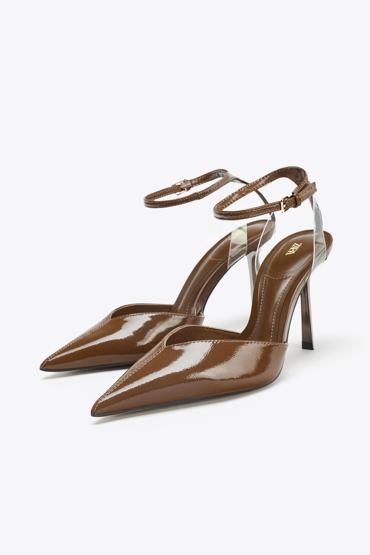 PATENT FINISH HEELED SHOES