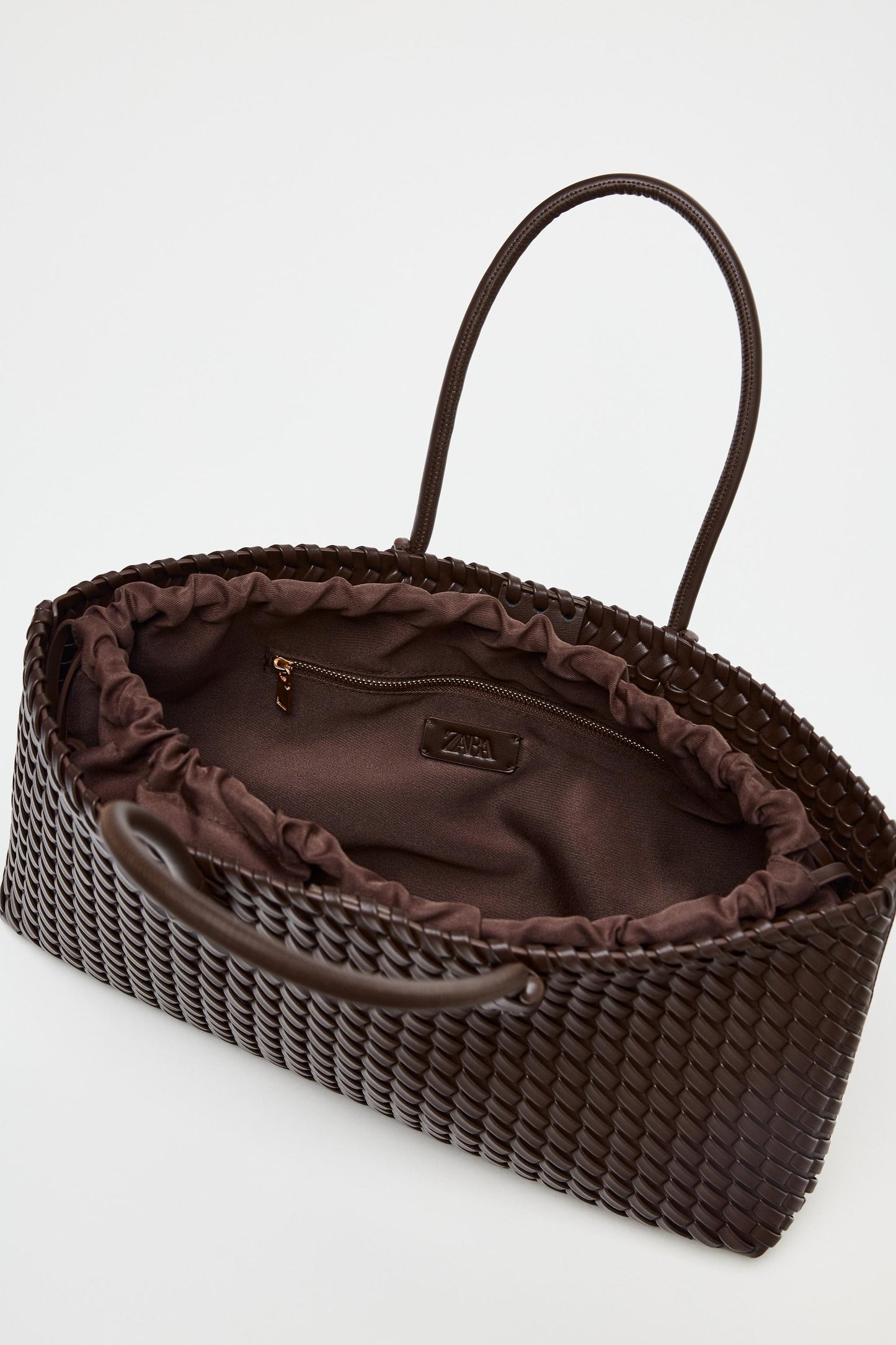 ELONGATED WOVEN SHOPPER