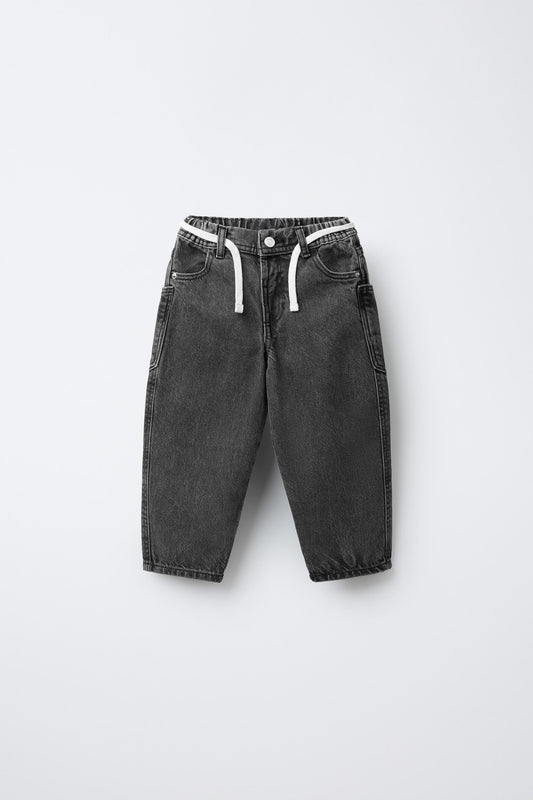 BAGGY JEANS WITH BELT