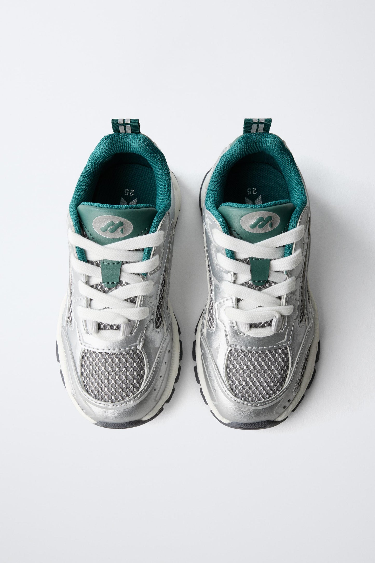 MESH SNEAKERS