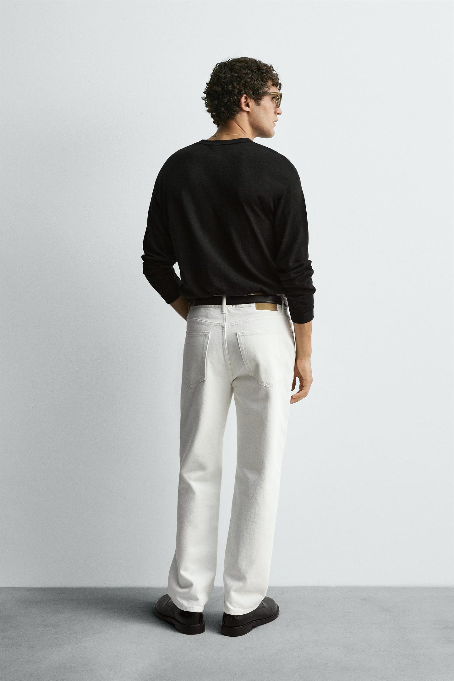 STRAIGHT ANKLE FIT JEANS