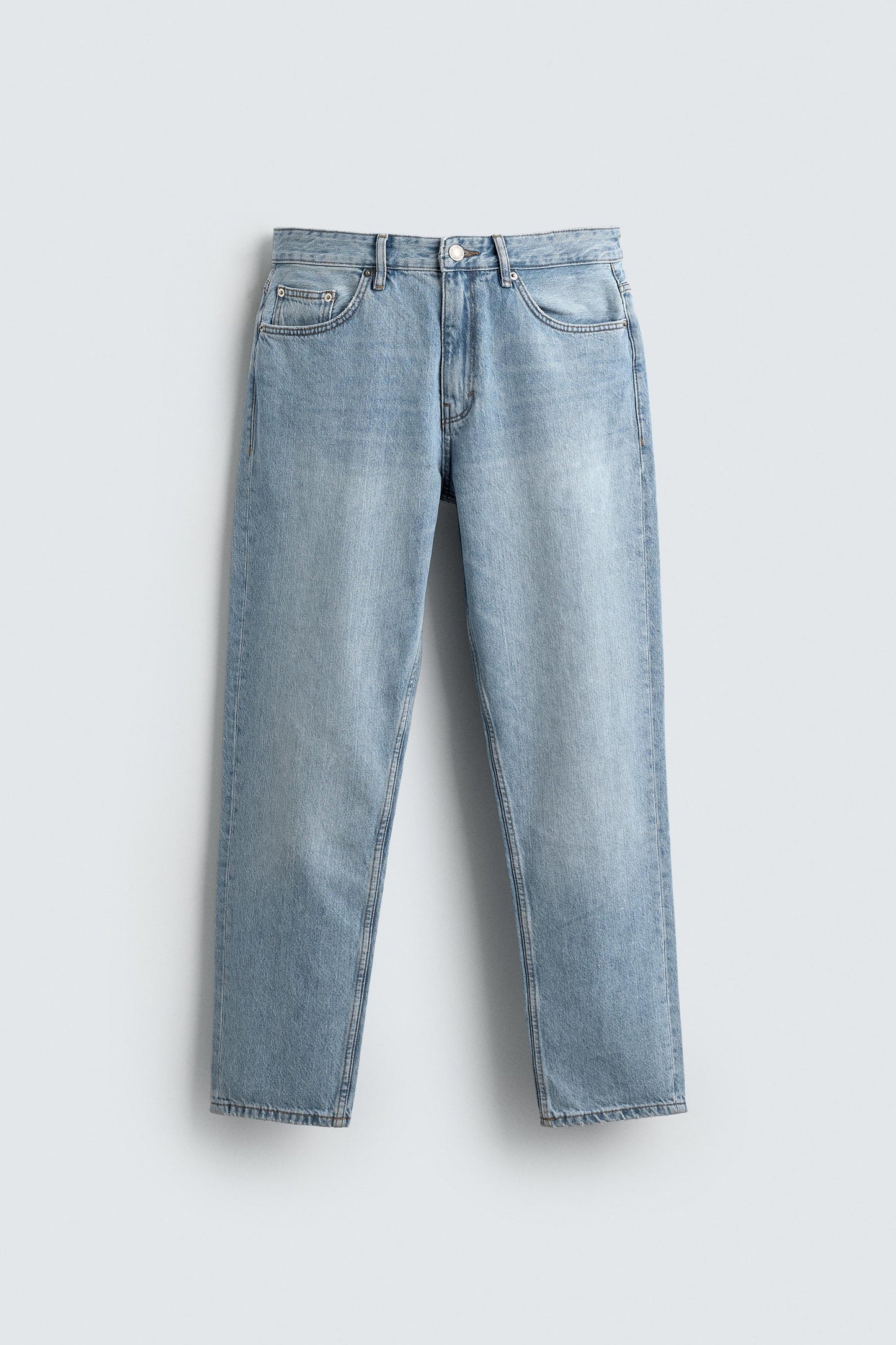 SLIM TAPERED FIT JEANS