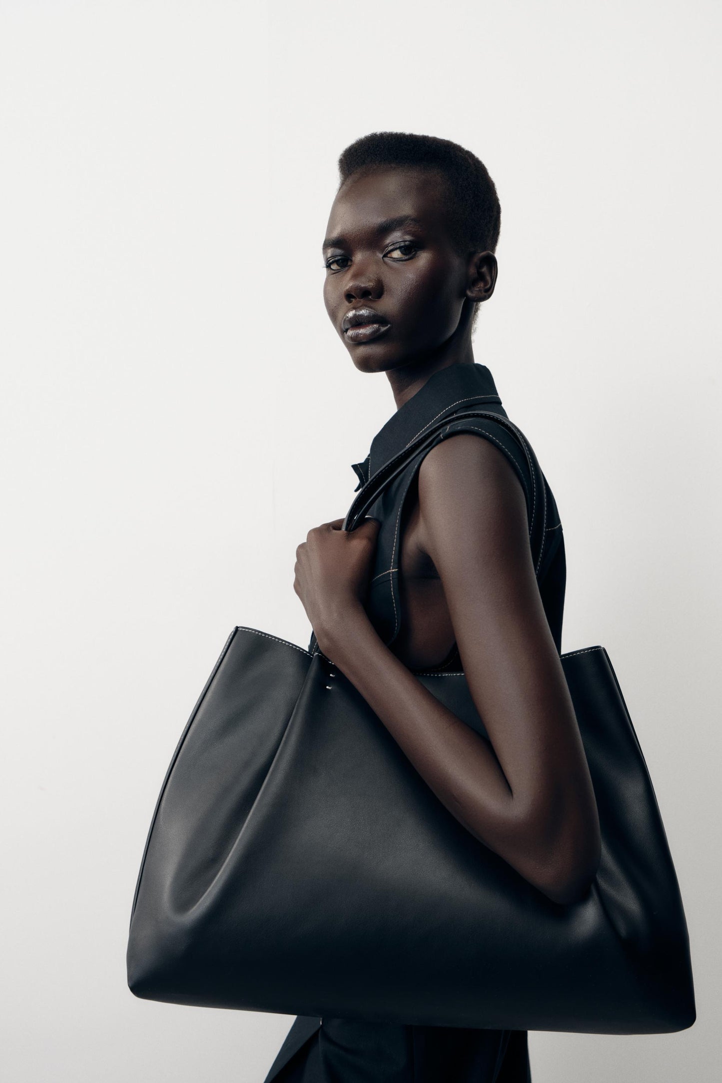 CLIP TOTE BAG